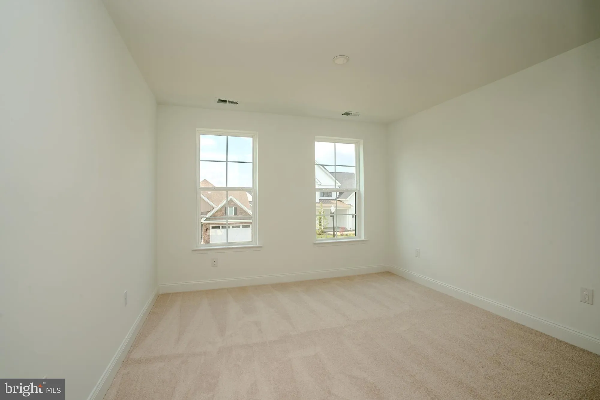 Property Slideshow image 32 of 38 | 15 ashlynn ct, Englishtown, NJ, 07726