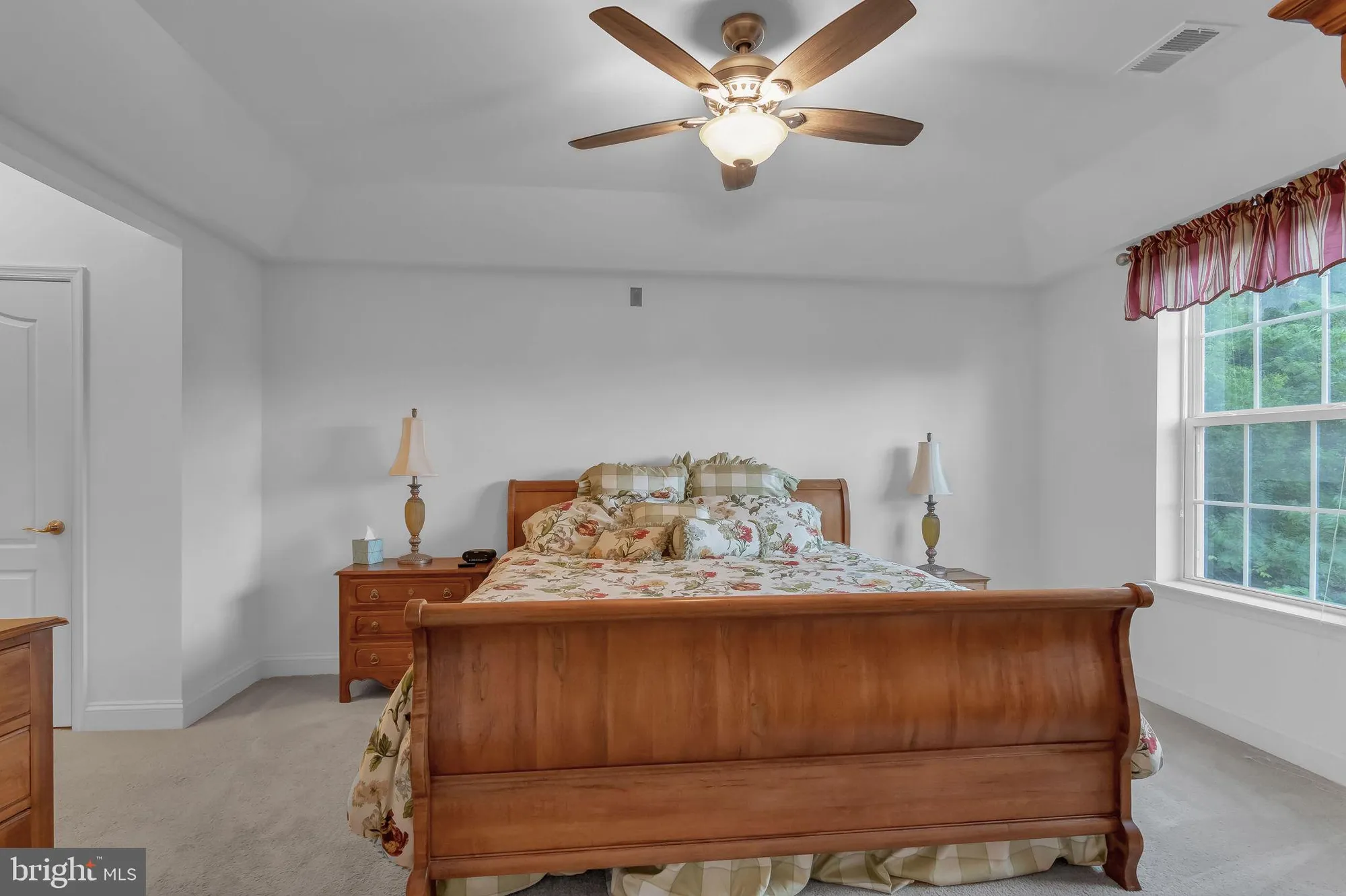 Property Slideshow image 22 of 33 | 10273 fountain cir 306, Manassas, VA, 20110