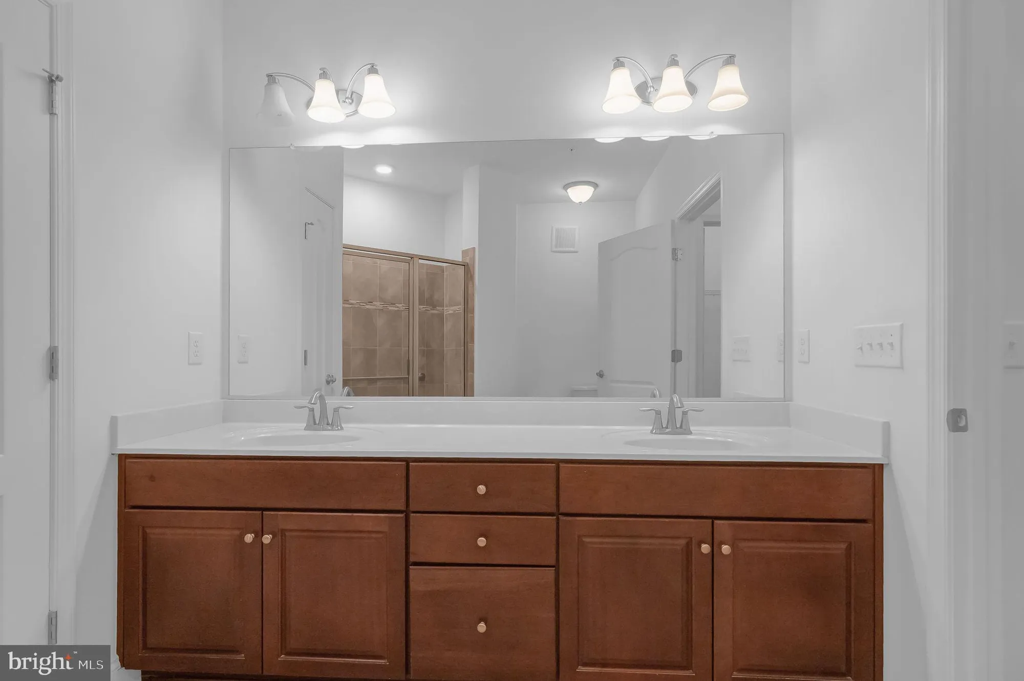 Property Slideshow image 28 of 33 | 10273 fountain cir 306, Manassas, VA, 20110