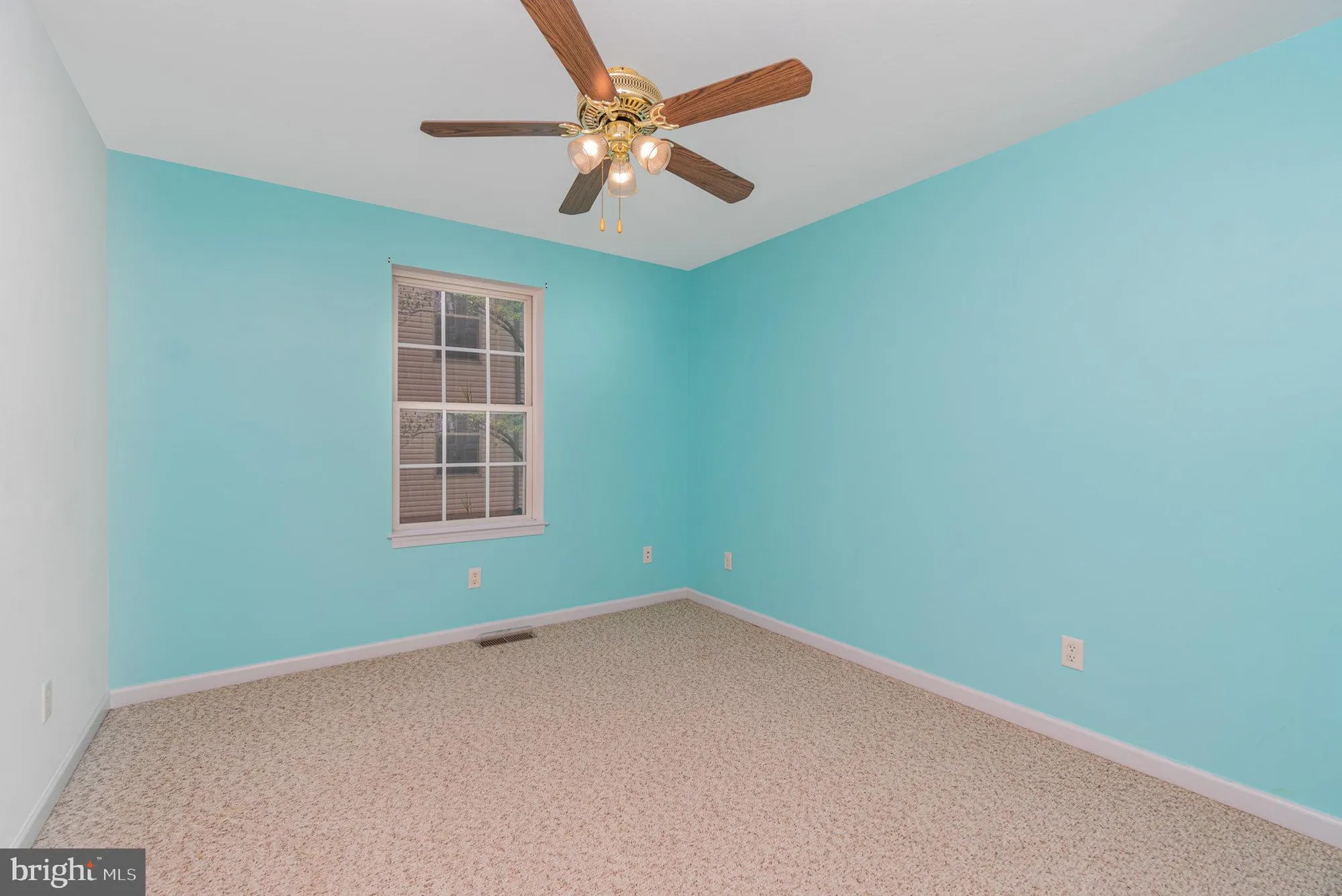 Property Slideshow image 14 of 39 | 38 lantern ln, Shippensburg, PA, 17257