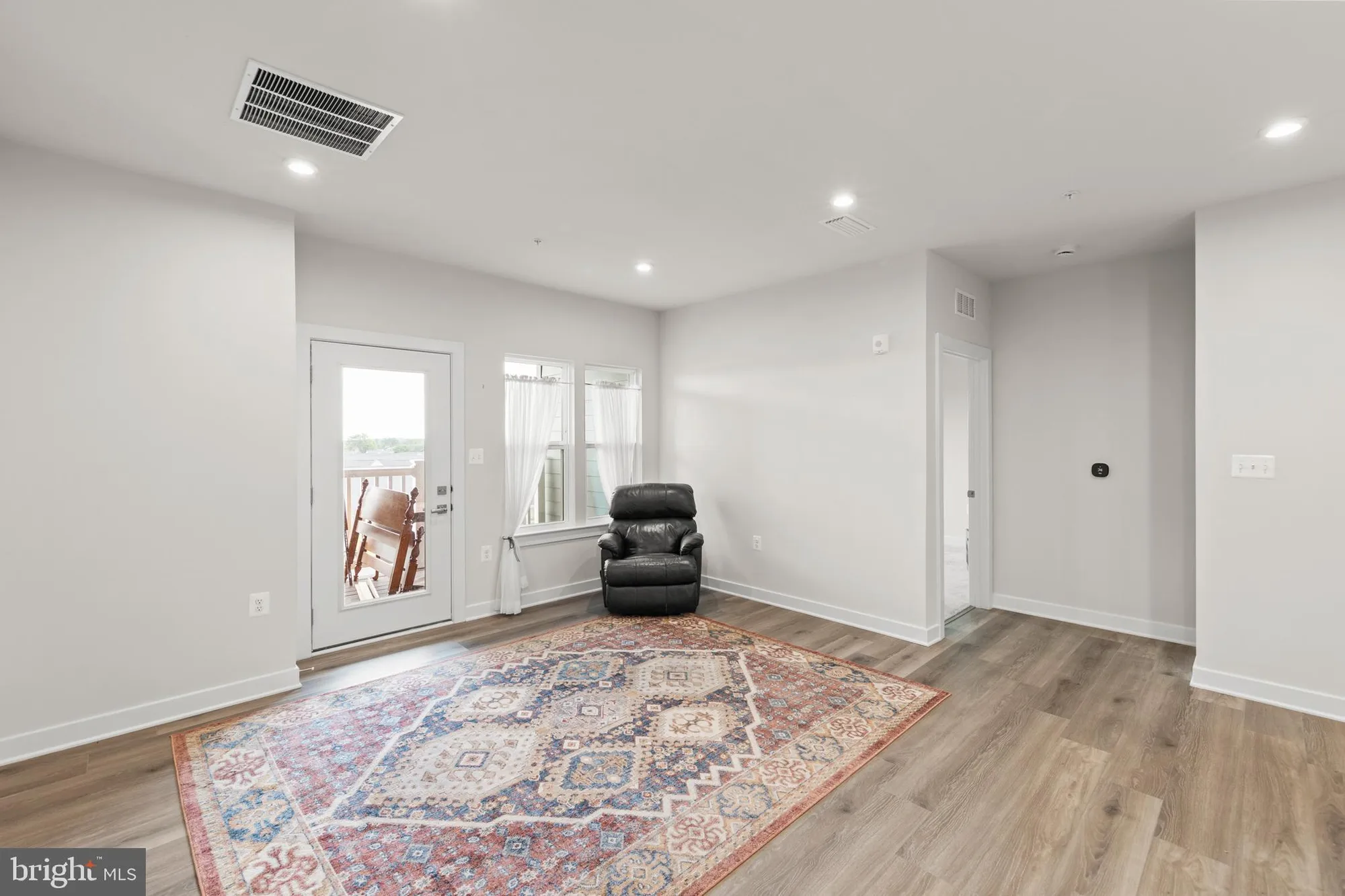 Property Slideshow image 8 of 22 | 140 mccormick cir apt 403, Winchester, VA, 22602