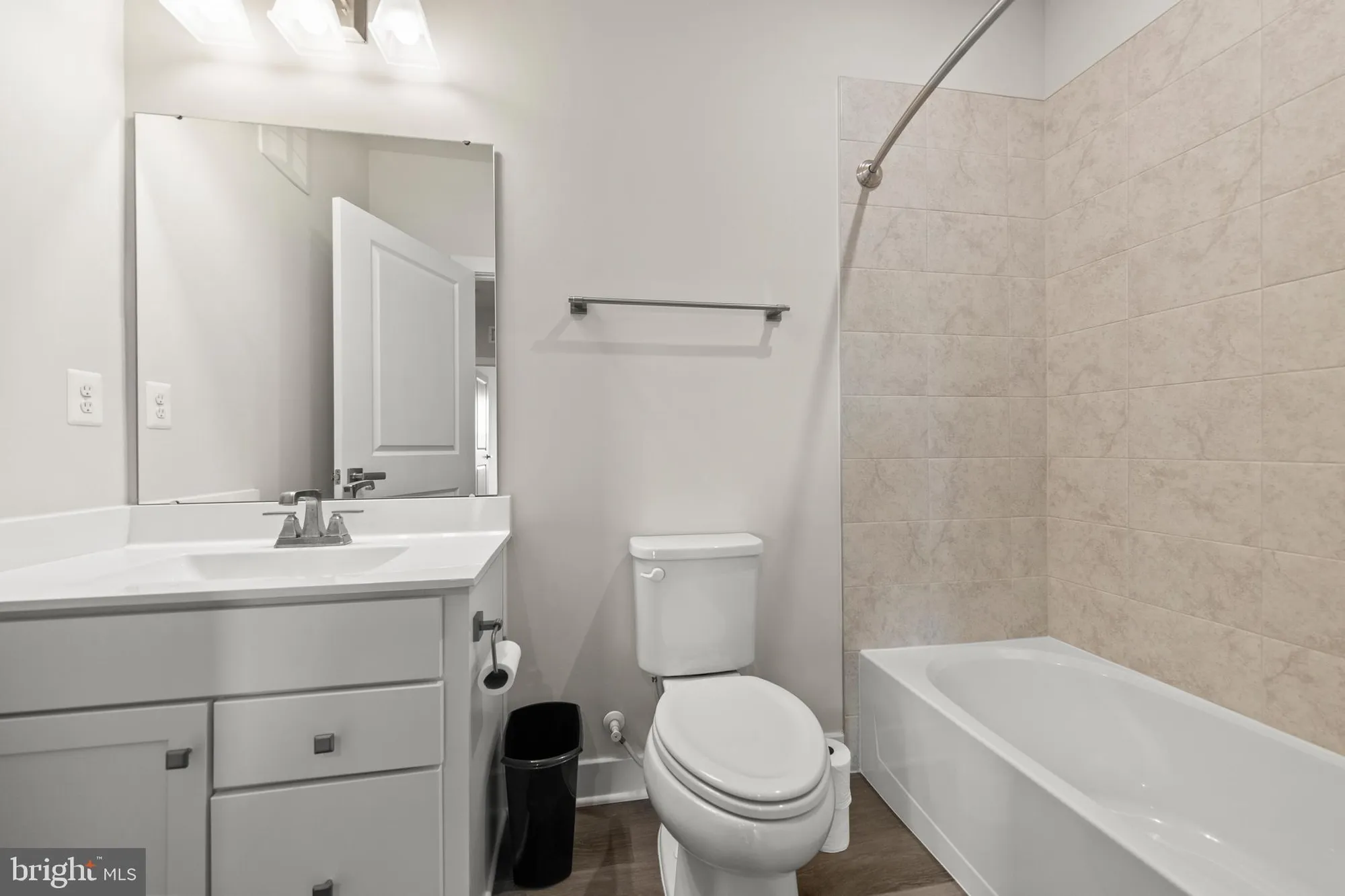 Property Slideshow image 14 of 22 | 140 mccormick cir apt 403, Winchester, VA, 22602