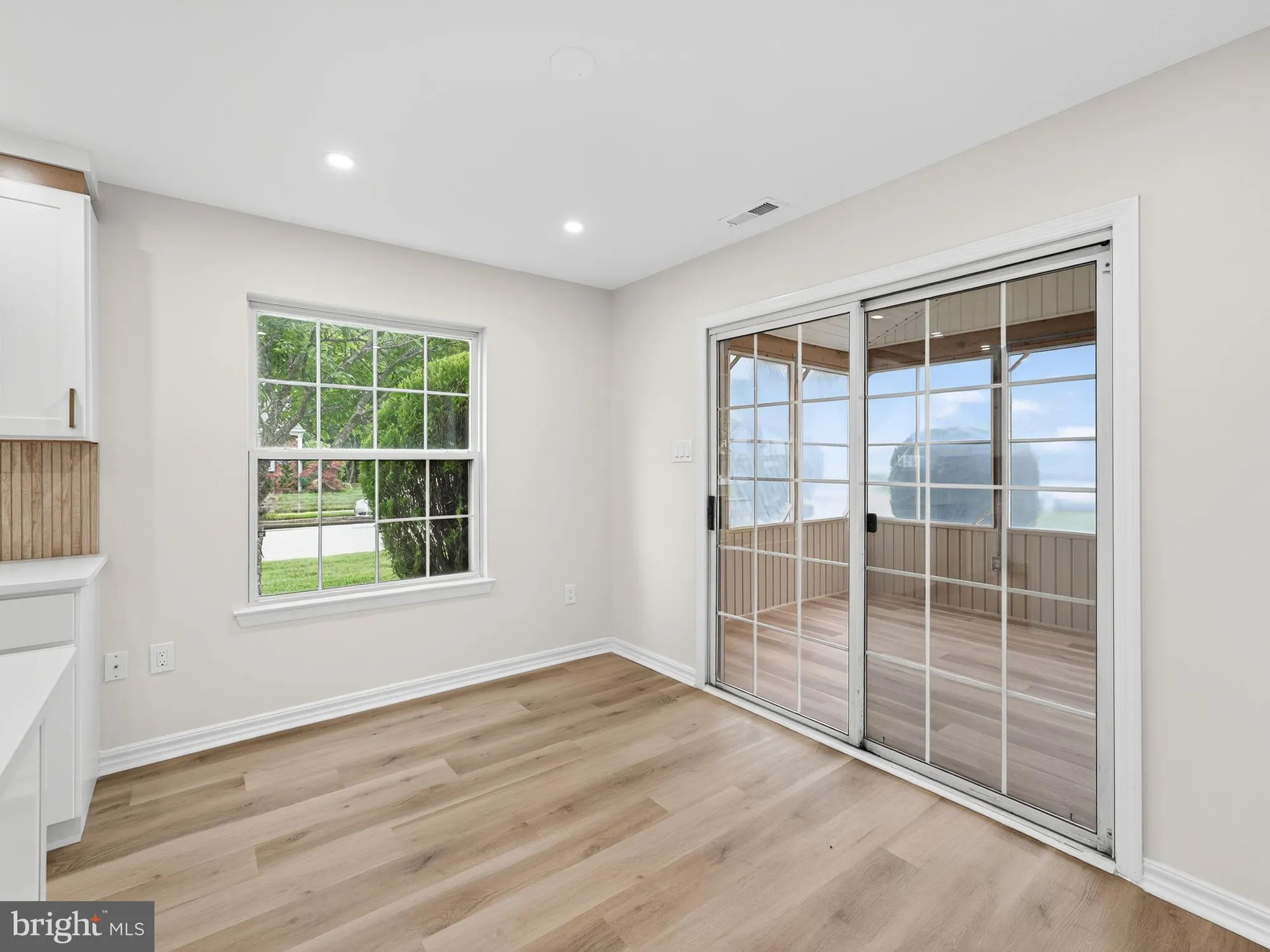 Property Slideshow image 17 of 34 | 402 paradise rd, Williamstown, NJ, 08094