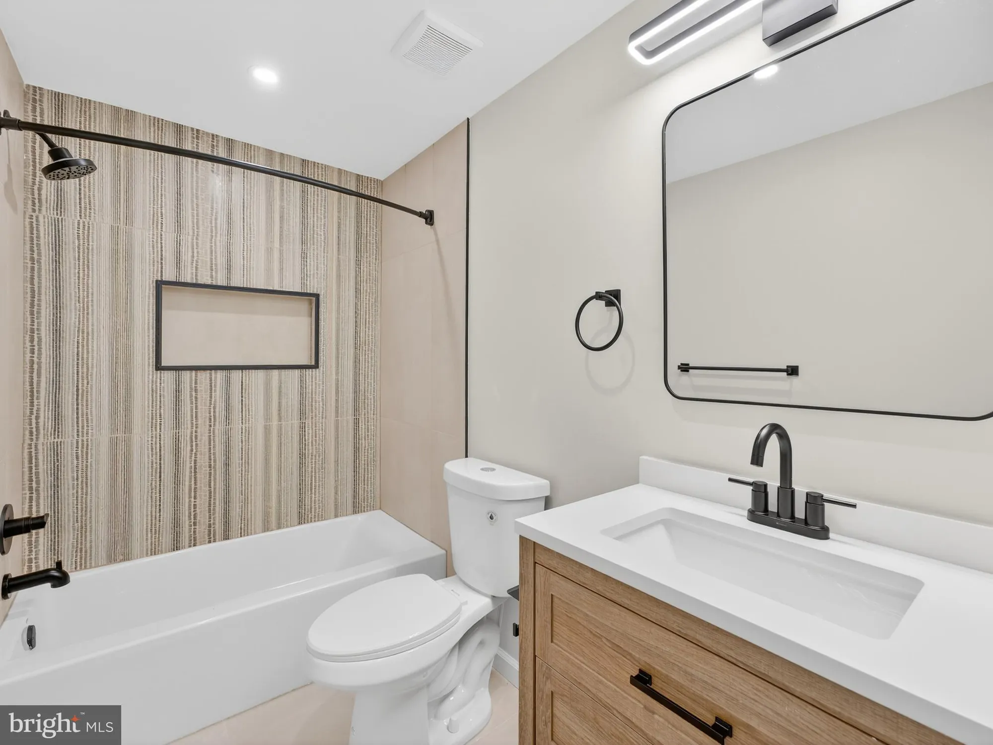 Property Slideshow image 27 of 34 | 402 paradise rd, Williamstown, NJ, 08094