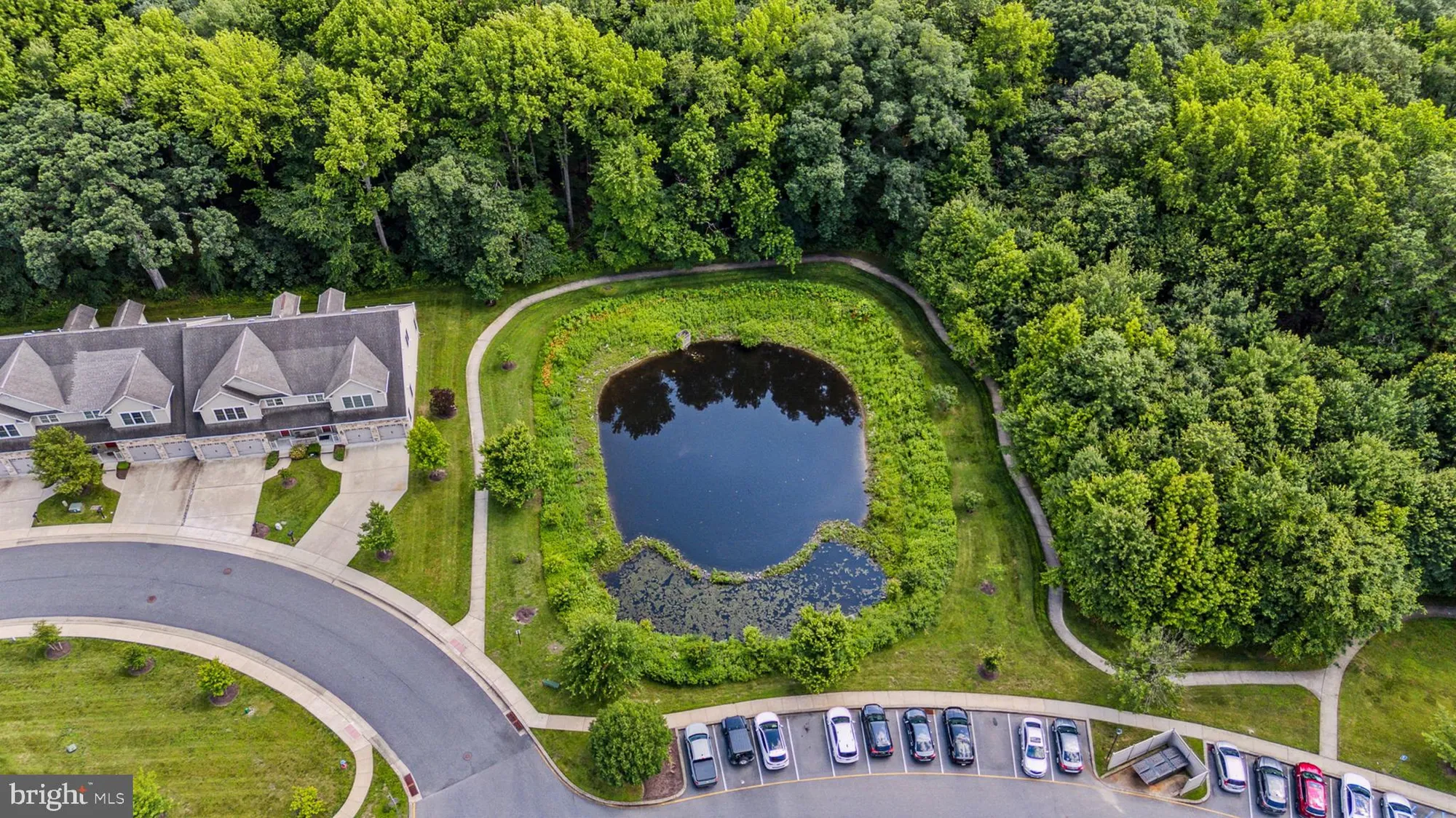 Property Slideshow image 5 of 32 | 3000 fountainview cir # 3311, Newark, DE, 19713