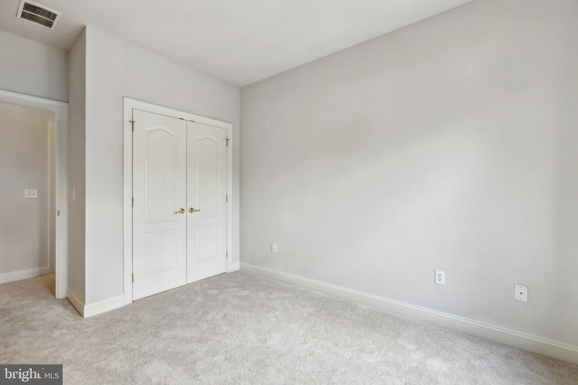 Property Slideshow image 29 of 32 | 3000 fountainview cir # 3311, Newark, DE, 19713