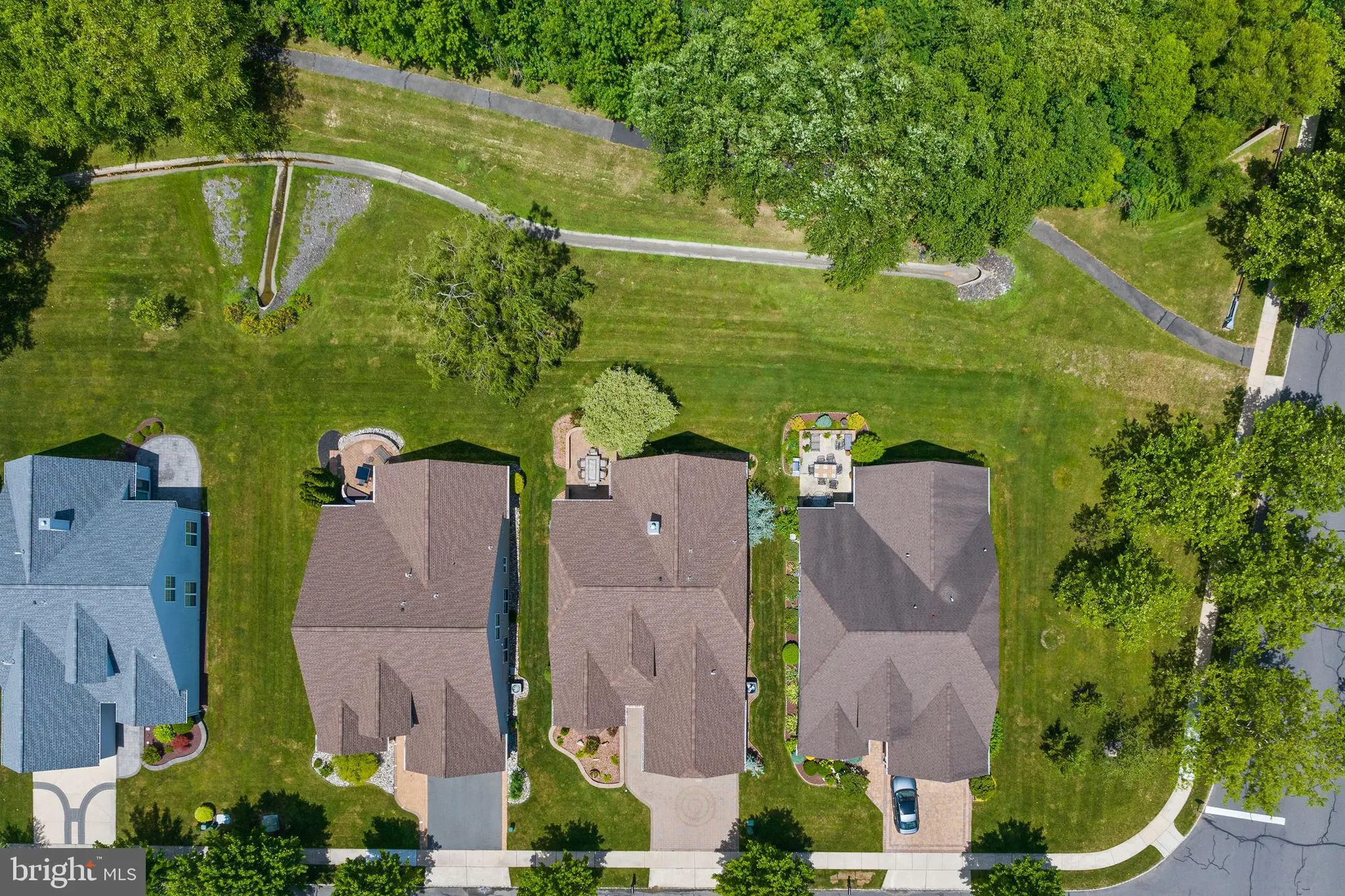 Property Slideshow image 29 of 39 | 37 monte carlo dr, Hamilton, NJ, 08691