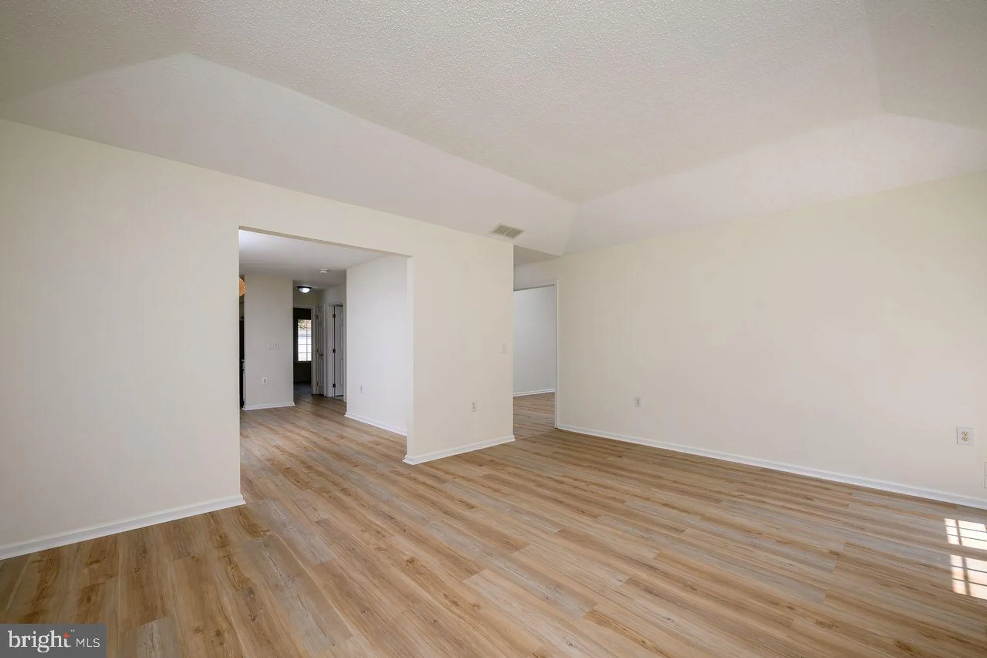 Property Slideshow image 22 of 51 | 4 penny ln, Jackson, NJ, 08527