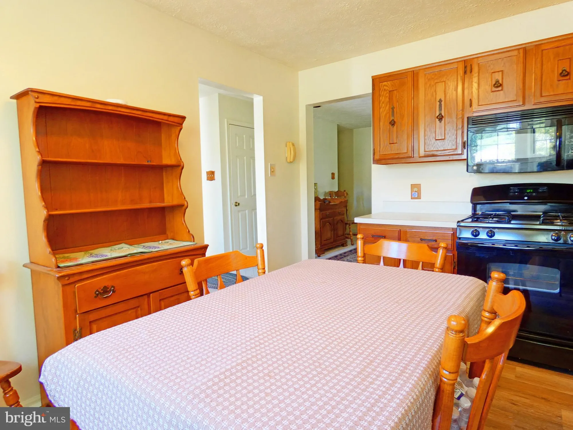 Property Slideshow image 9 of 33 | 227 lantern pl, Little Egg Harbor Twp, NJ, 08087