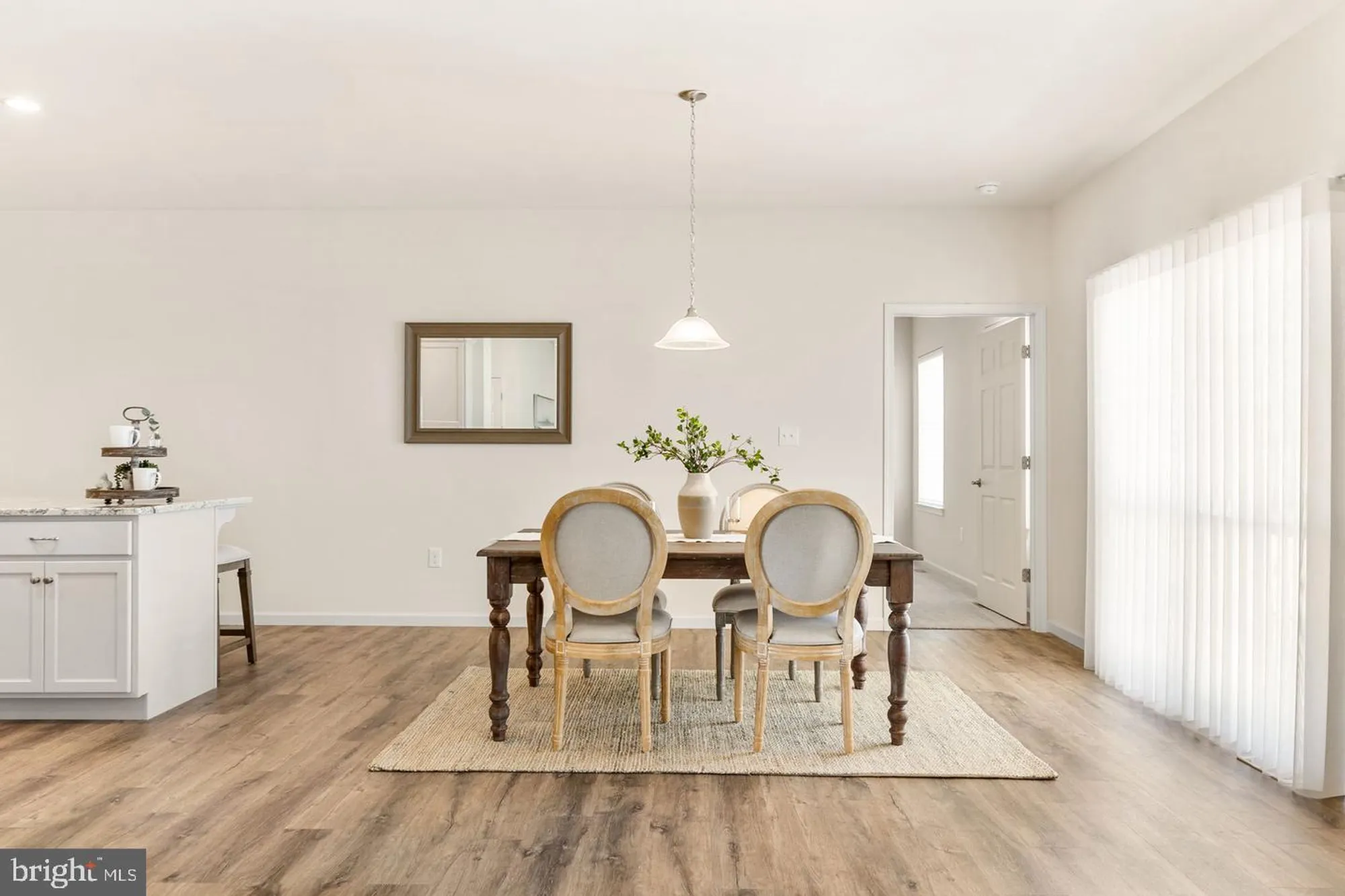 Property Slideshow image 8 of 31 | 2647 baltimore pike, Oxford, PA, 19363