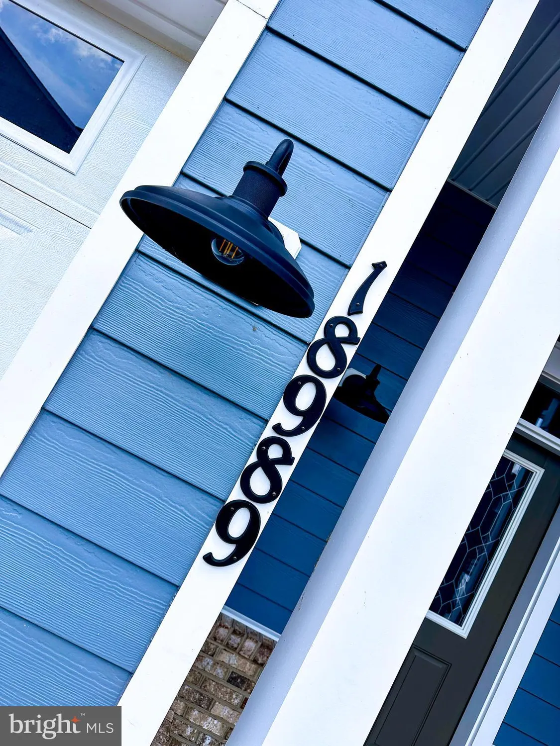 Property Slideshow image 5 of 30 | 18989 coral reef sq, Leesburg, VA, 20176