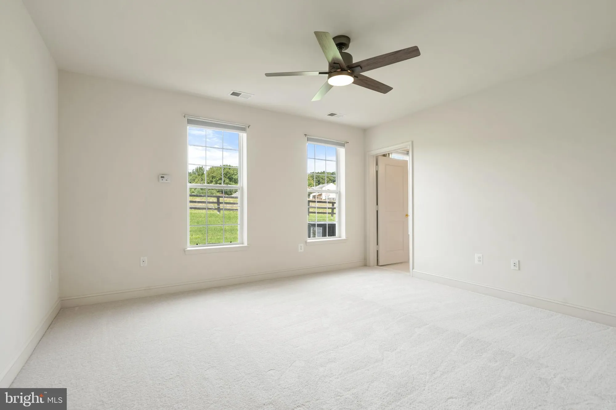 Property Slideshow image 12 of 30 | 6704 holly farm ln unit 109, Warrenton, VA, 20187