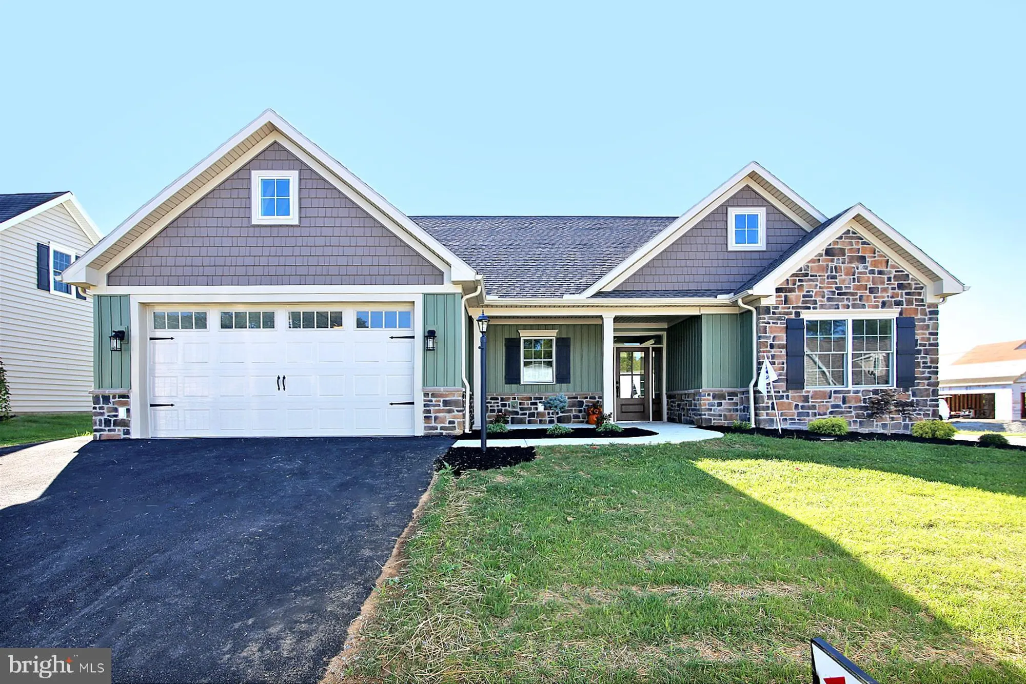 Property Slideshow image 2 of 36 | 108 allwein dr, Lebanon, PA, 17042