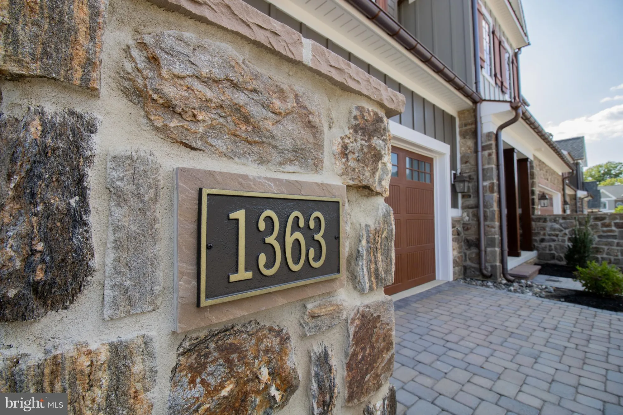 Property Slideshow image 2 of 12 | 1363 coulee way, Wilmington, DE, 19803