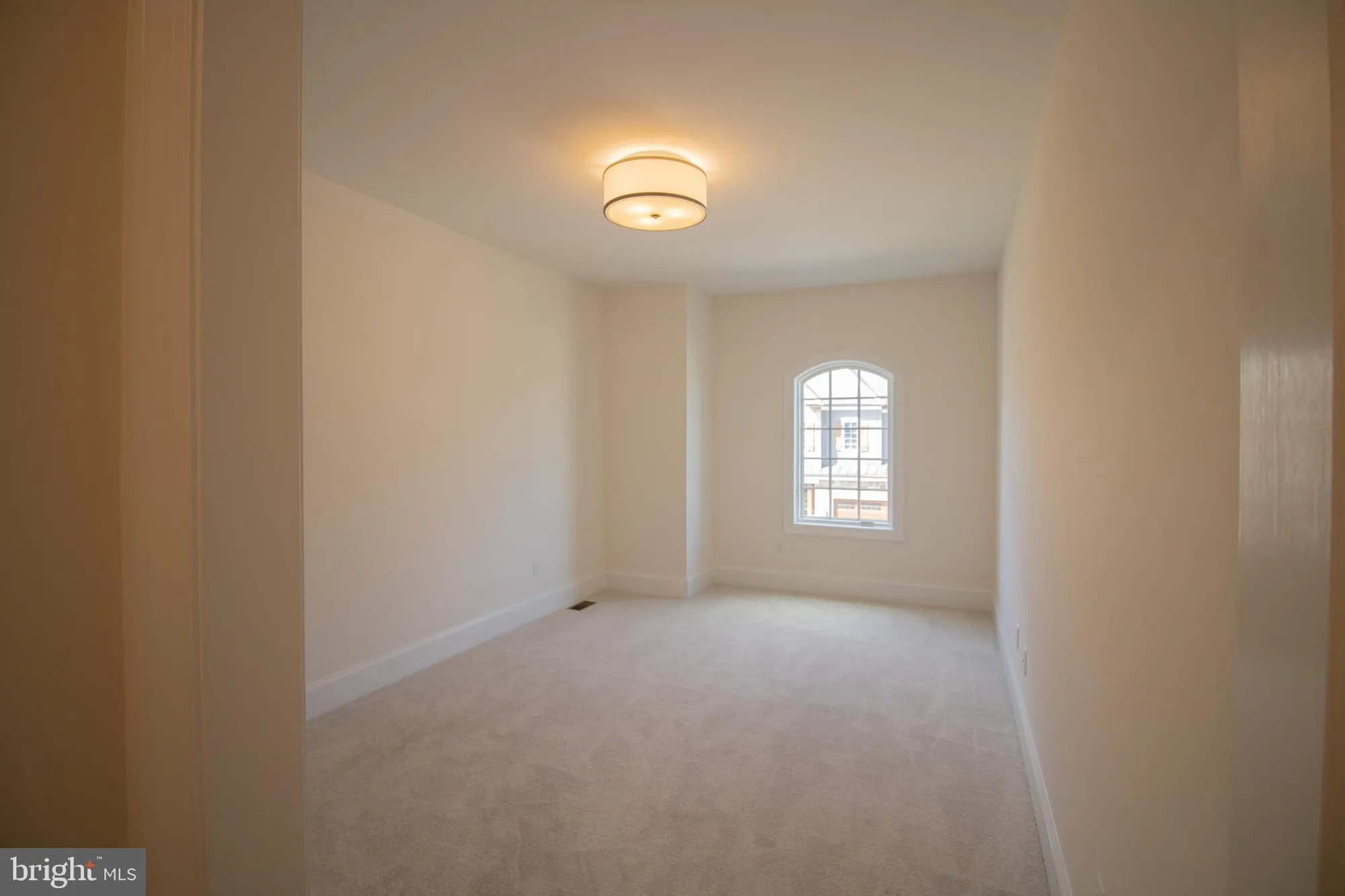 Property Slideshow image 10 of 15 | 1115 invermere rd, Wilmington, DE, 19803