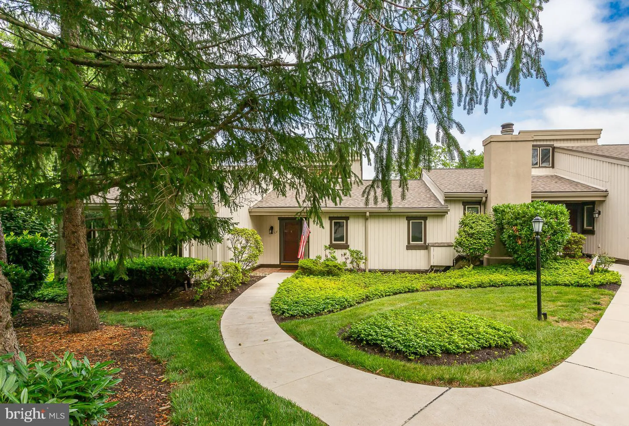 Property Slideshow image 2 of 43 | 331 devon way # 331, West Chester, PA, 19380