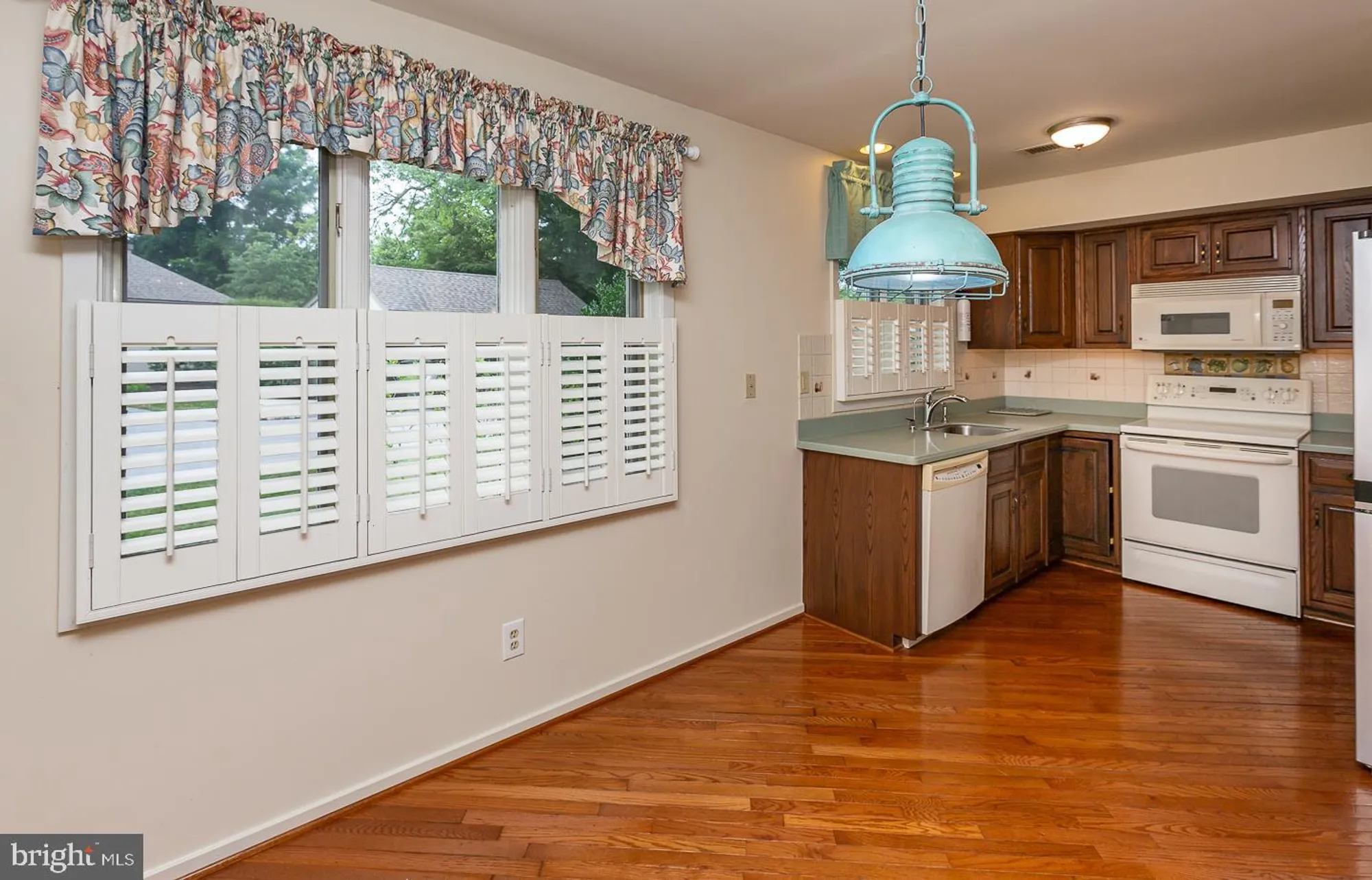 Property Slideshow image 17 of 43 | 331 devon way # 331, West Chester, PA, 19380