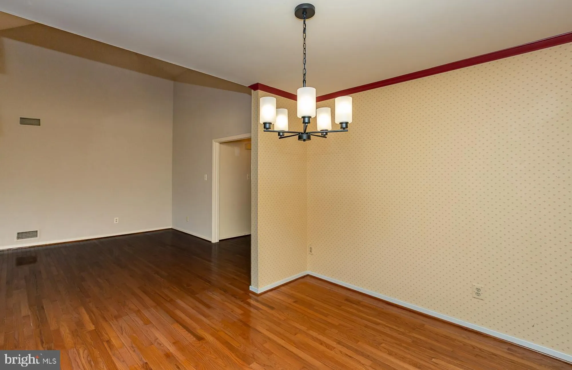 Property Slideshow image 10 of 43 | 331 devon way # 331, West Chester, PA, 19380