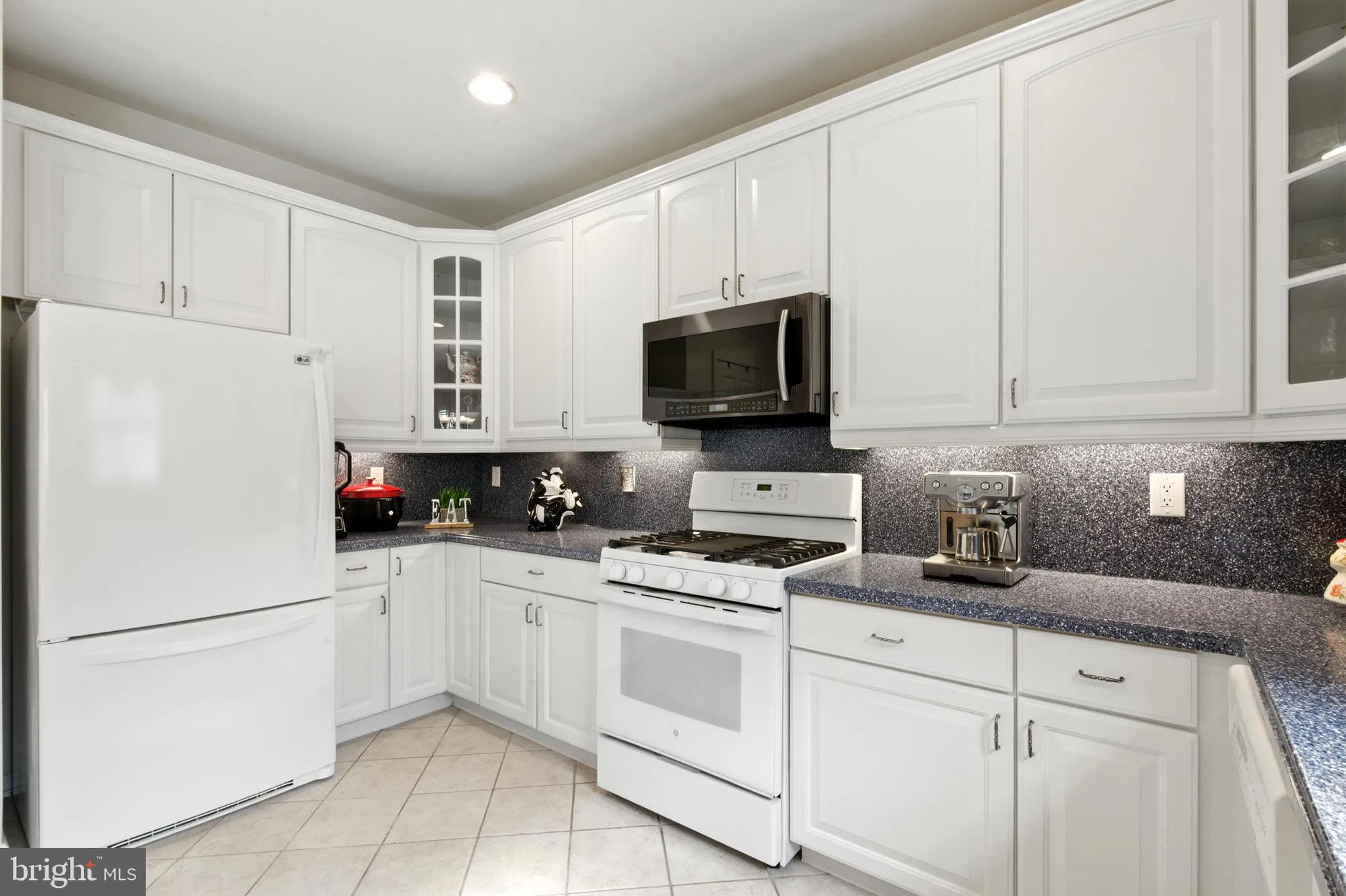 Property Slideshow image 9 of 52 | 2 cypress ct, Little Egg Harbor Twp, NJ, 08087