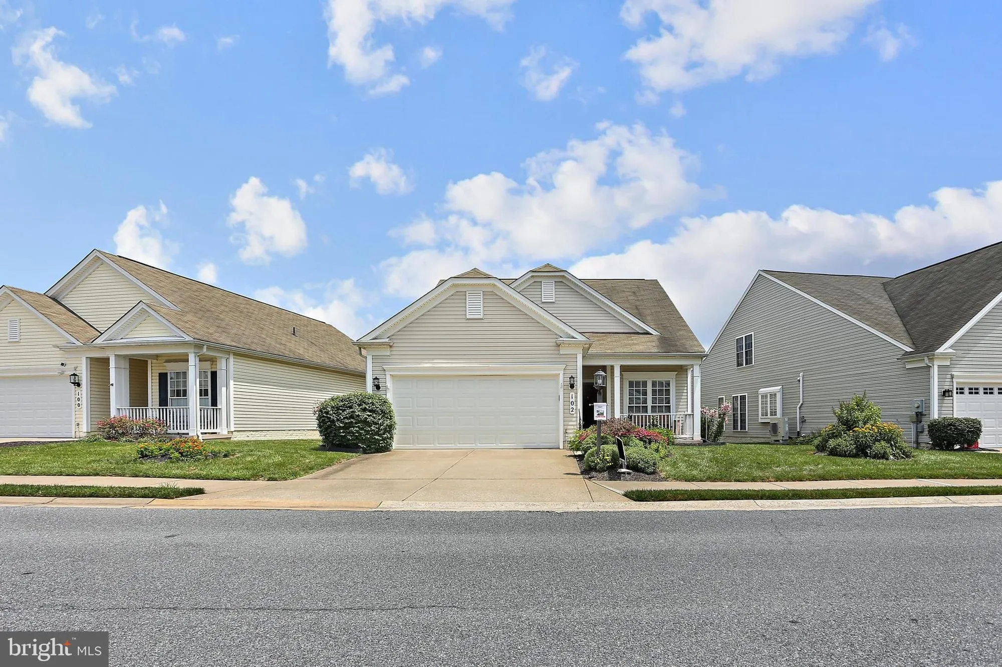 Property Slideshow image 2 of 43 | 102 butterfly dr # 55, Taneytown, MD, 21787