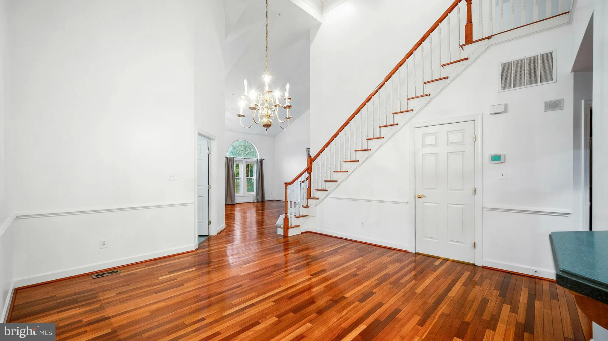 Property Slideshow image 7 of 35 | 8523 snowreath rd # 8523, Baltimore, MD, 21208