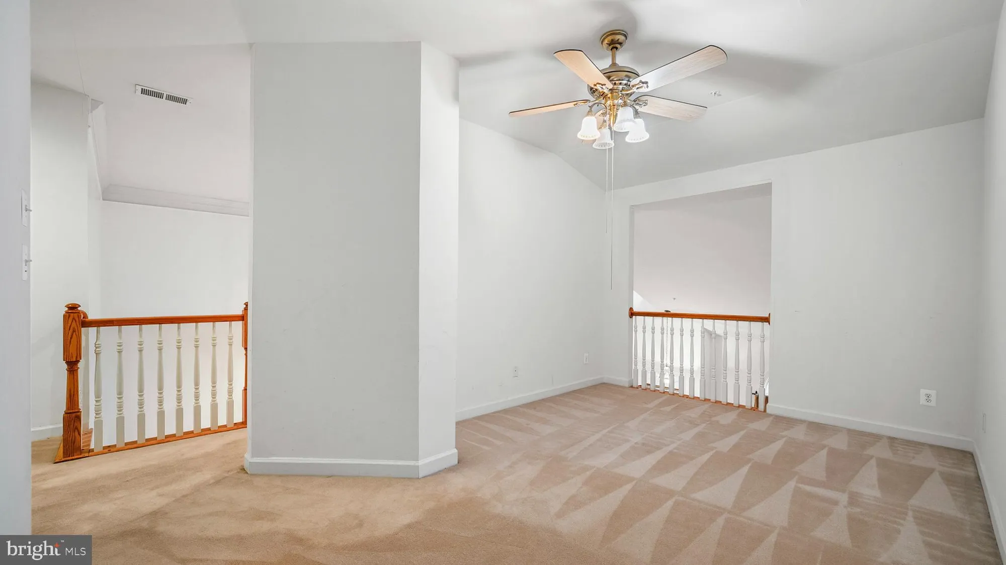 Property Slideshow image 20 of 35 | 8523 snowreath rd # 8523, Baltimore, MD, 21208