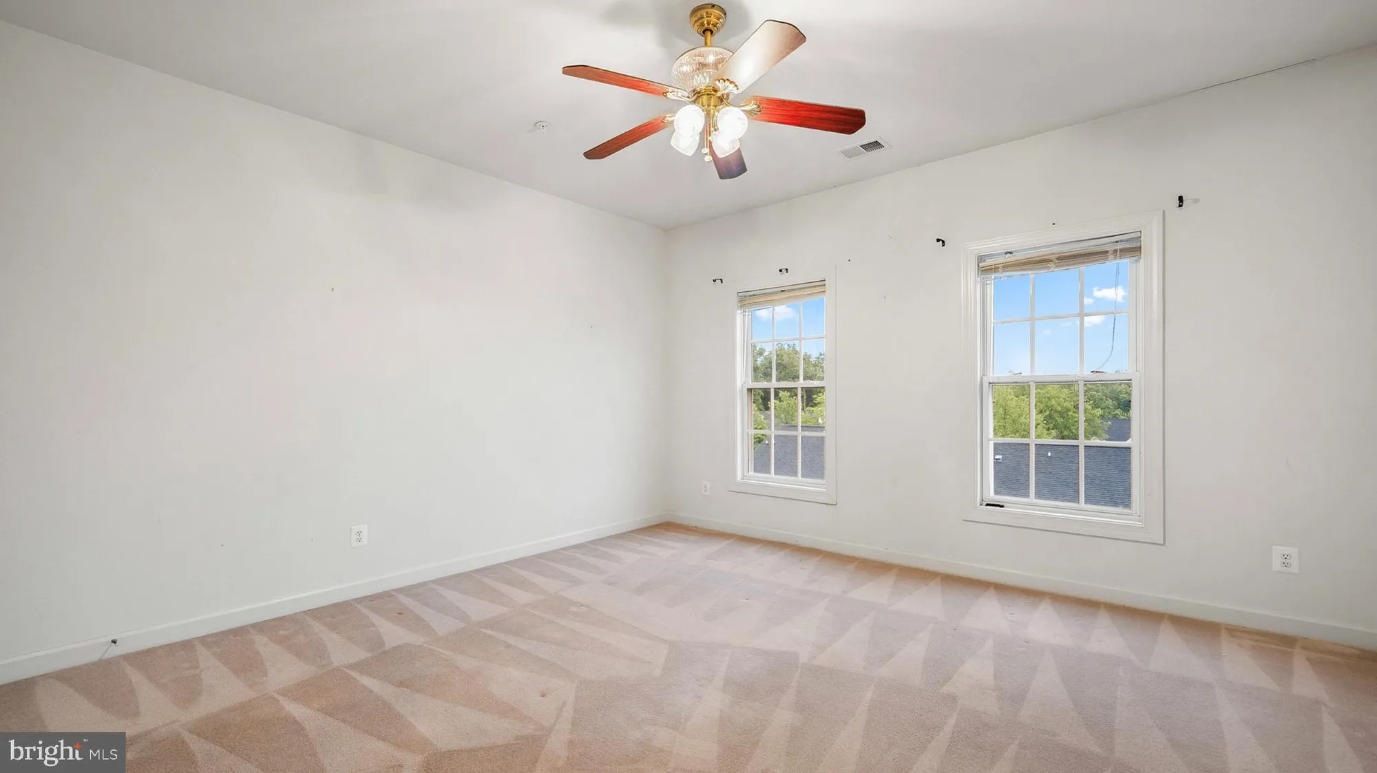 Property Slideshow image 22 of 35 | 8523 snowreath rd # 8523, Baltimore, MD, 21208