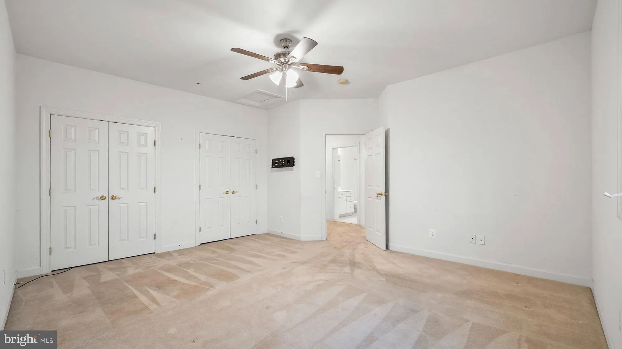 Property Slideshow image 25 of 35 | 8523 snowreath rd # 8523, Baltimore, MD, 21208