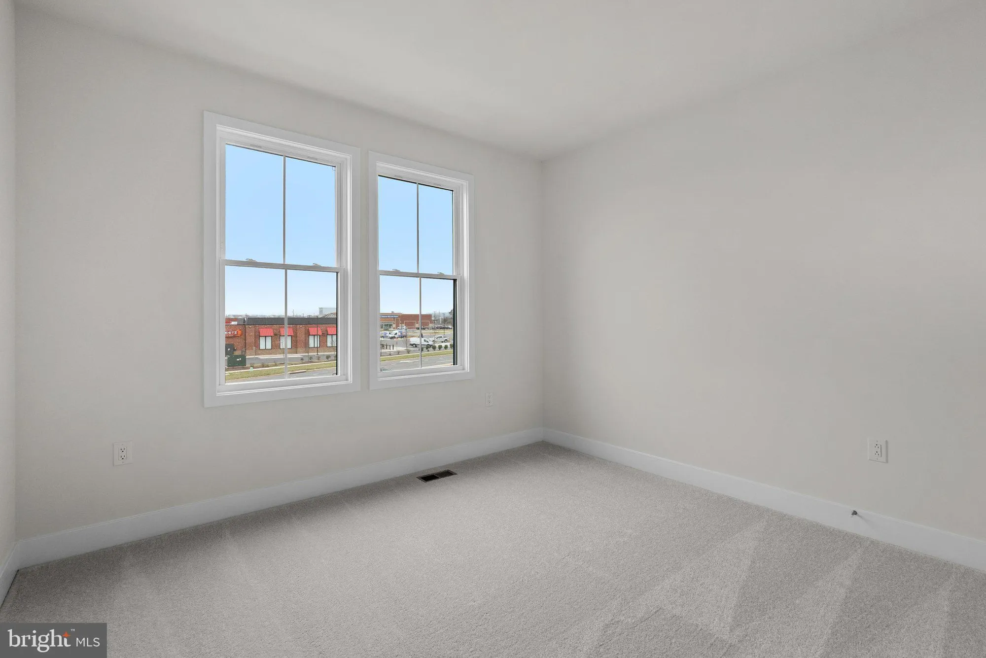 Property Slideshow image 23 of 30 | 44486 lowestoft sq, Ashburn, VA, 20147