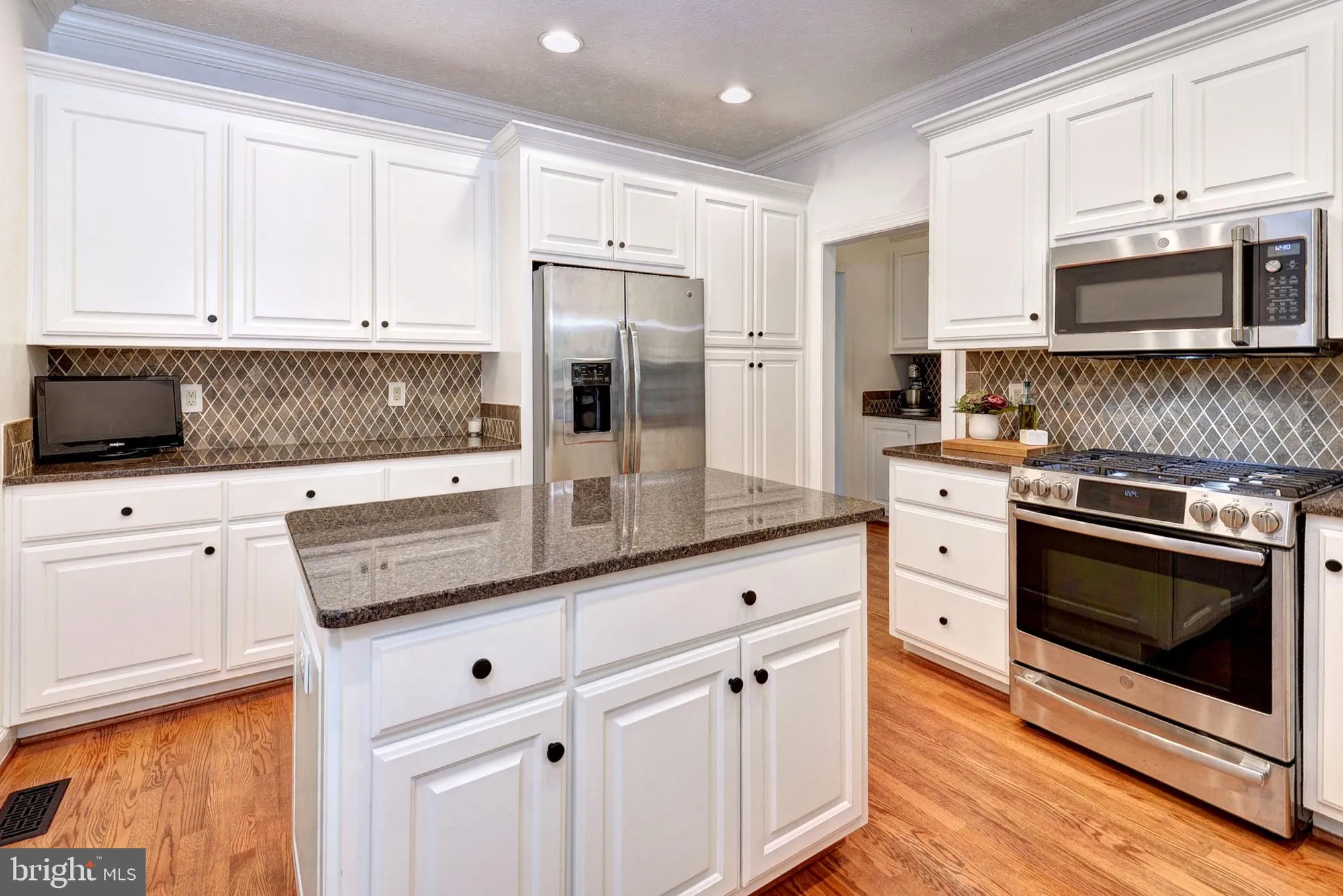 Property Slideshow image 18 of 59 | 112 stone brg, Williamsburg, VA, 23188