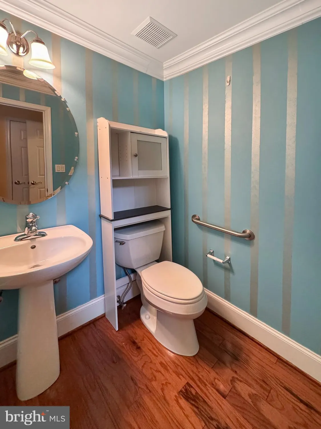 Property Slideshow image 13 of 20 | 2413 sentry ct, Norristown, PA, 19401