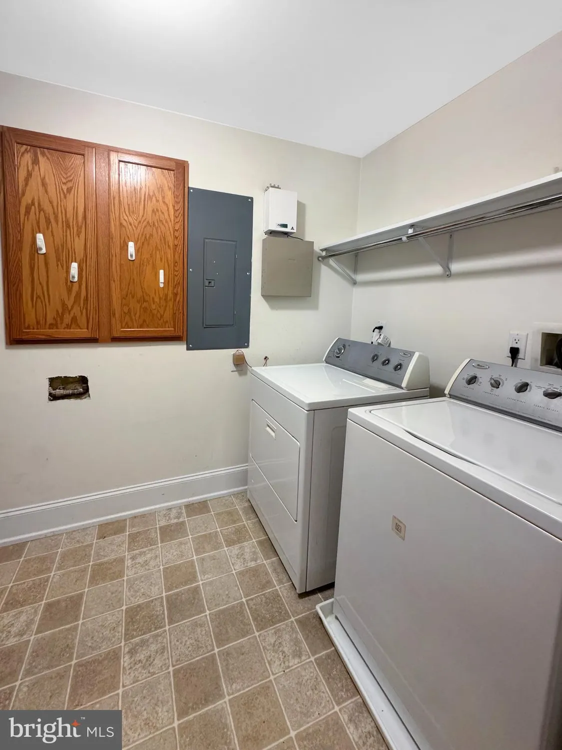 Property Slideshow image 14 of 20 | 2413 sentry ct, Norristown, PA, 19401