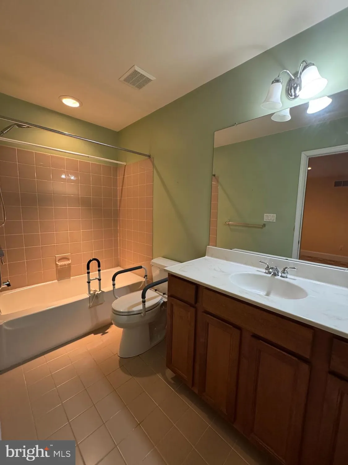 Property Slideshow image 20 of 20 | 2413 sentry ct, Norristown, PA, 19401