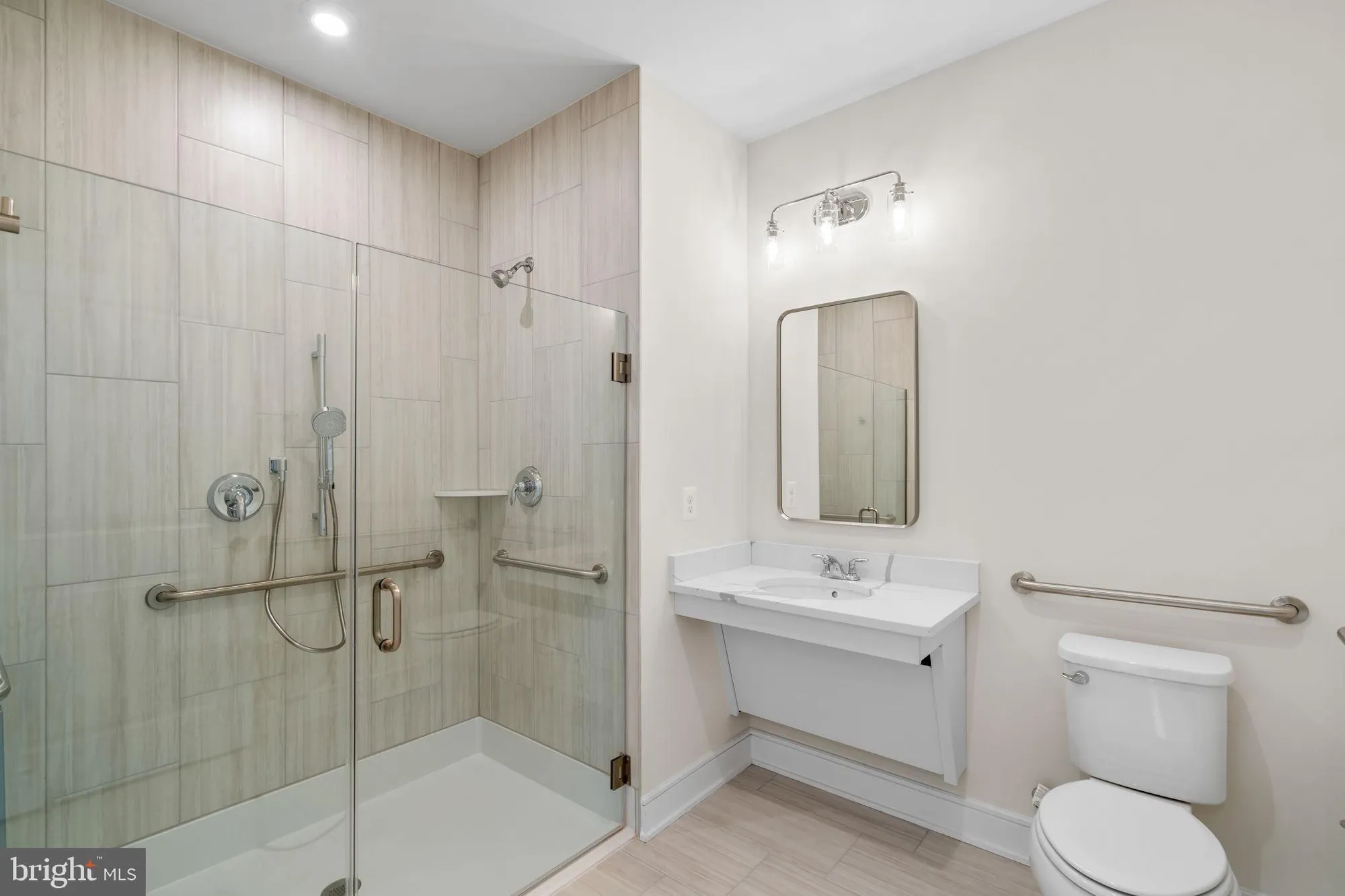 Property Slideshow image 20 of 28 | 23640 bolton crescent ter # 13-204, Ashburn, VA, 20148