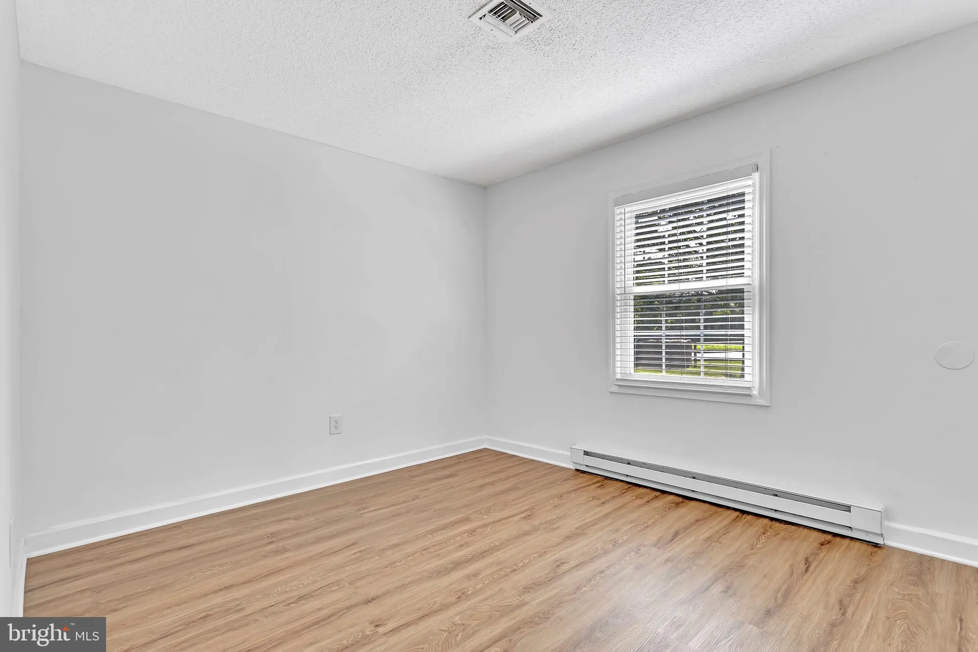 Property Slideshow image 22 of 26 | 326 nantuckett ln a, Monroe Township, NJ, 08831