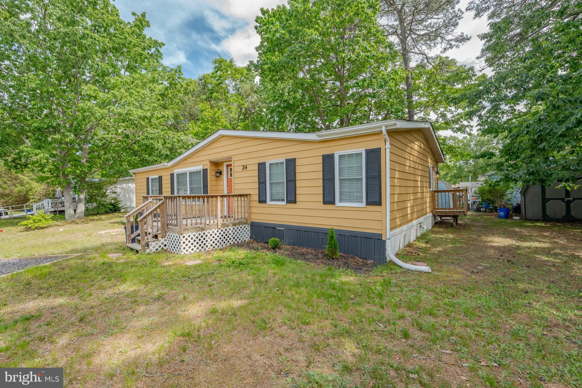 Property Slideshow image 4 of 60 | 24 holly ct, Mays Landing, NJ, 08330