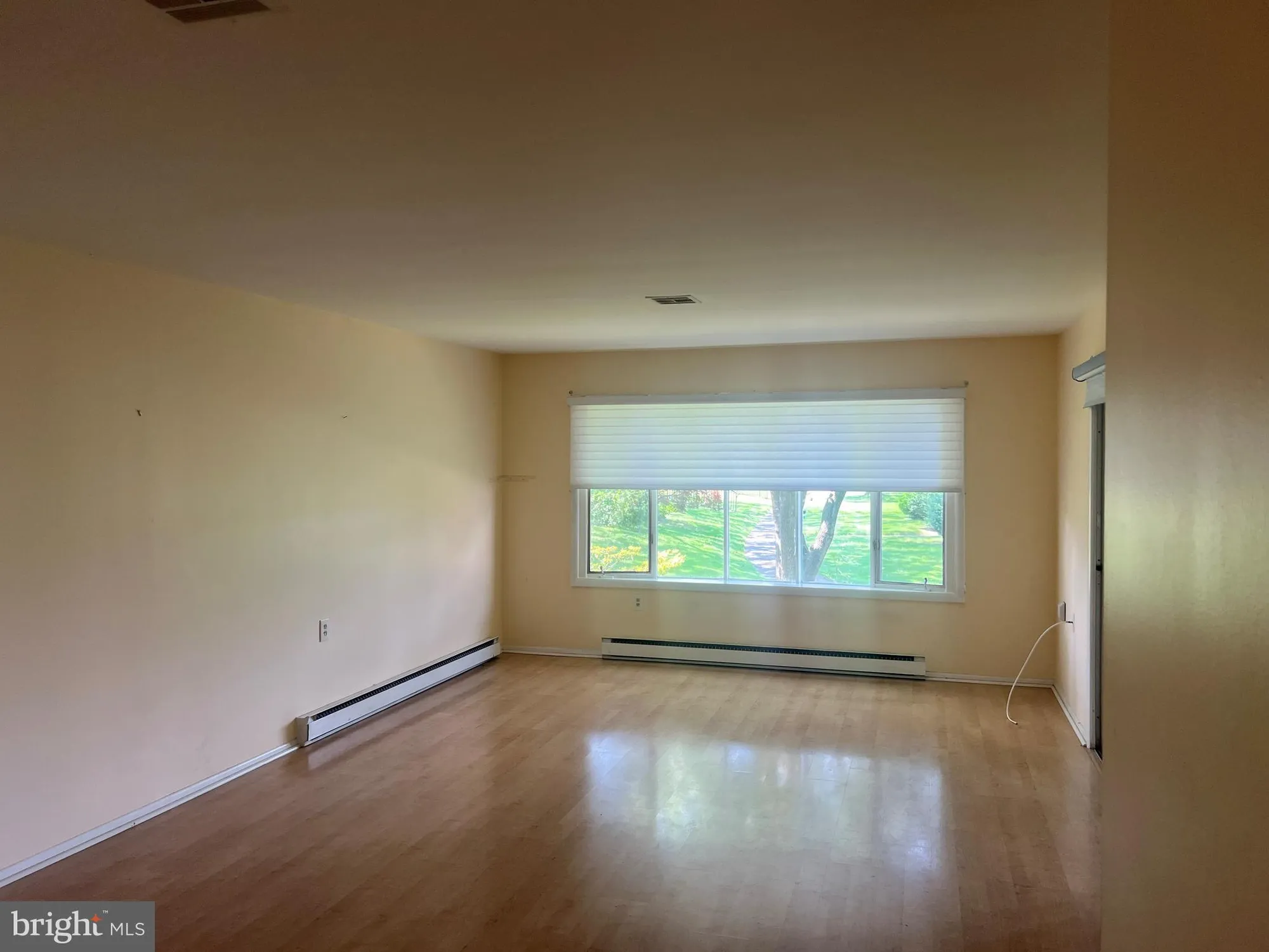 Property Slideshow image 11 of 28 | 1099a argyll cir, Lakewood, NJ, 08701