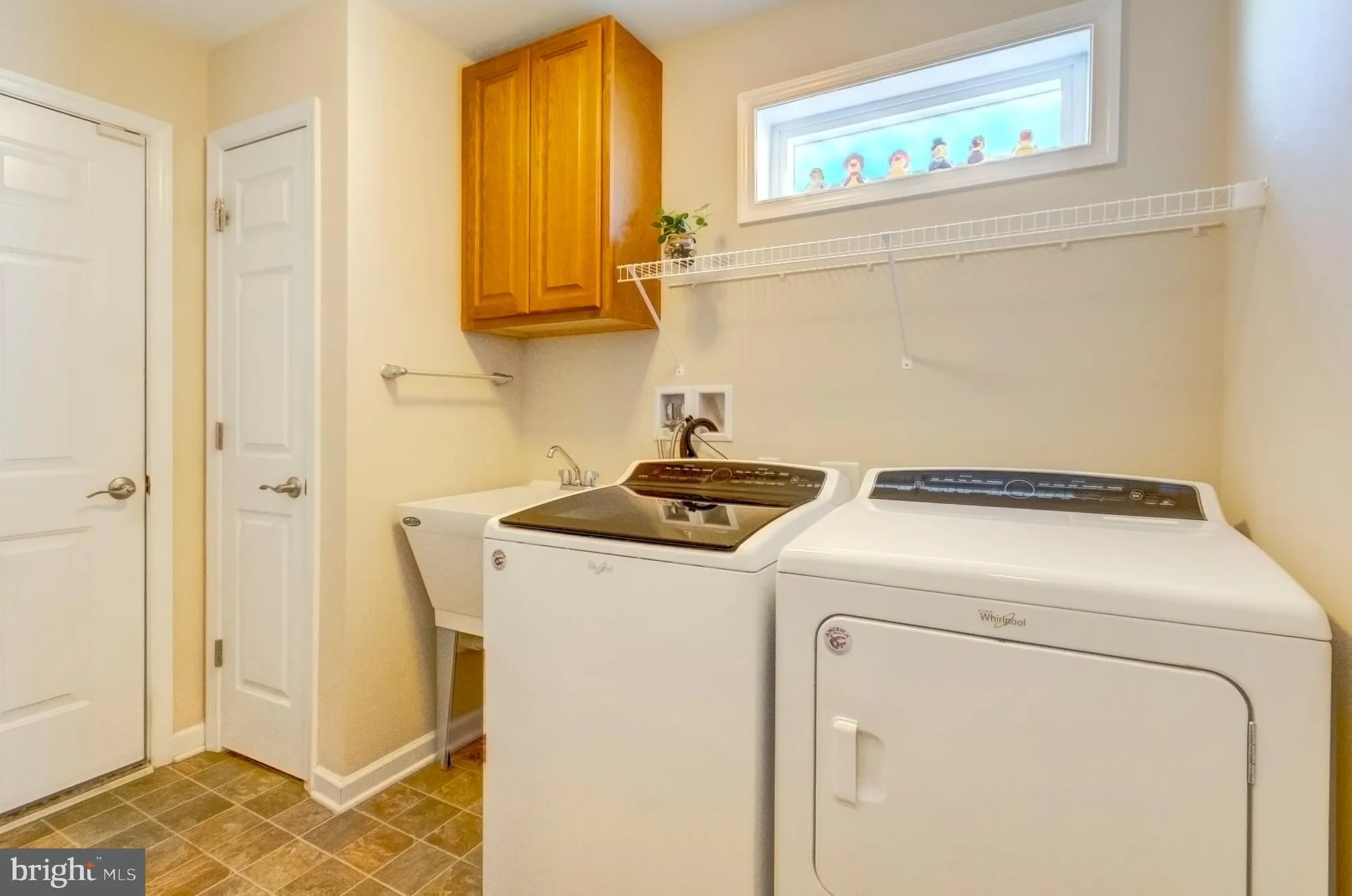 Property Slideshow image 18 of 34 | 228 loyal dr, Mechanicsburg, PA, 17050