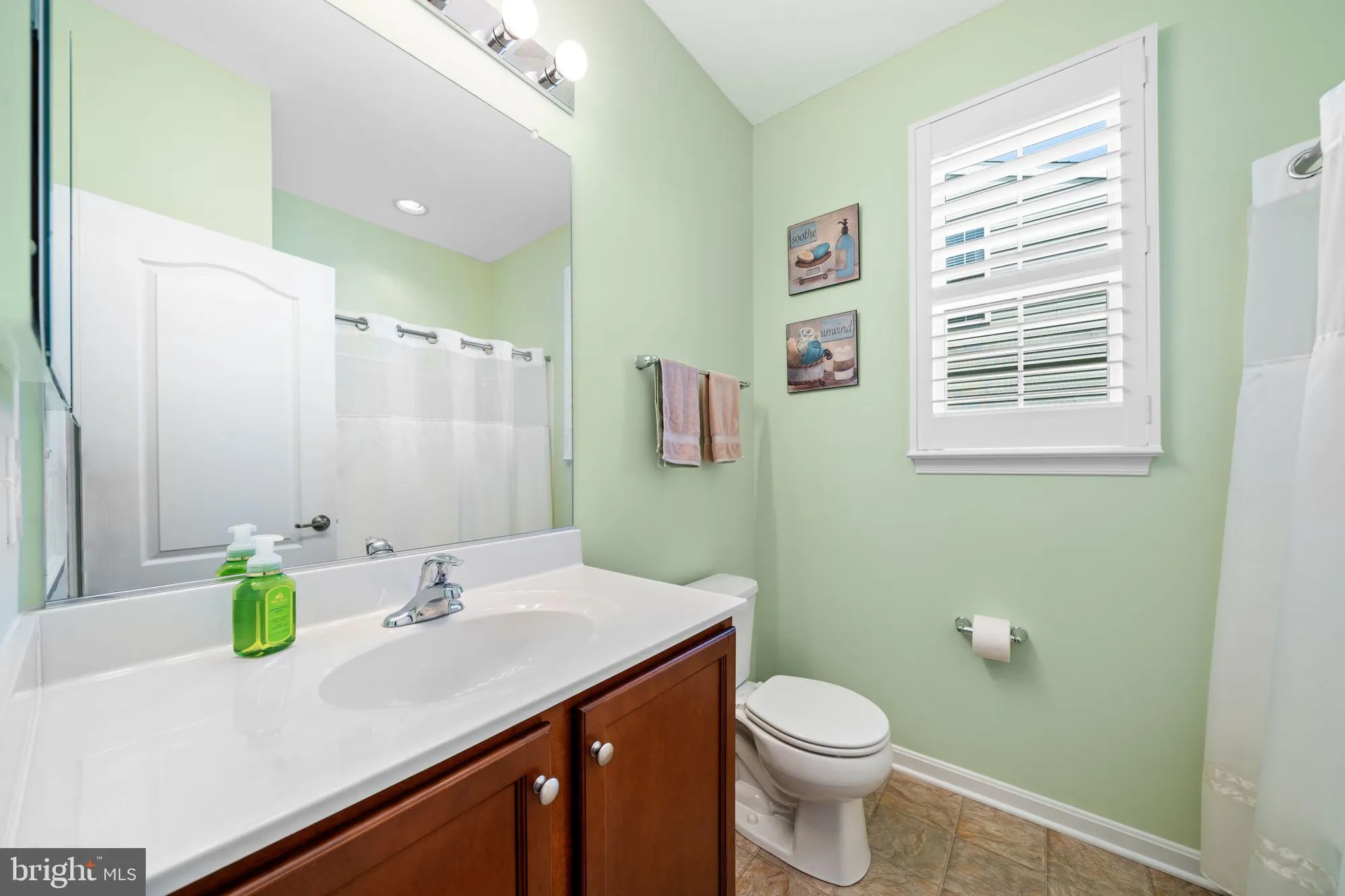 Property Slideshow image 8 of 27 | 515 nicklaus ln, Magnolia, DE, 19962