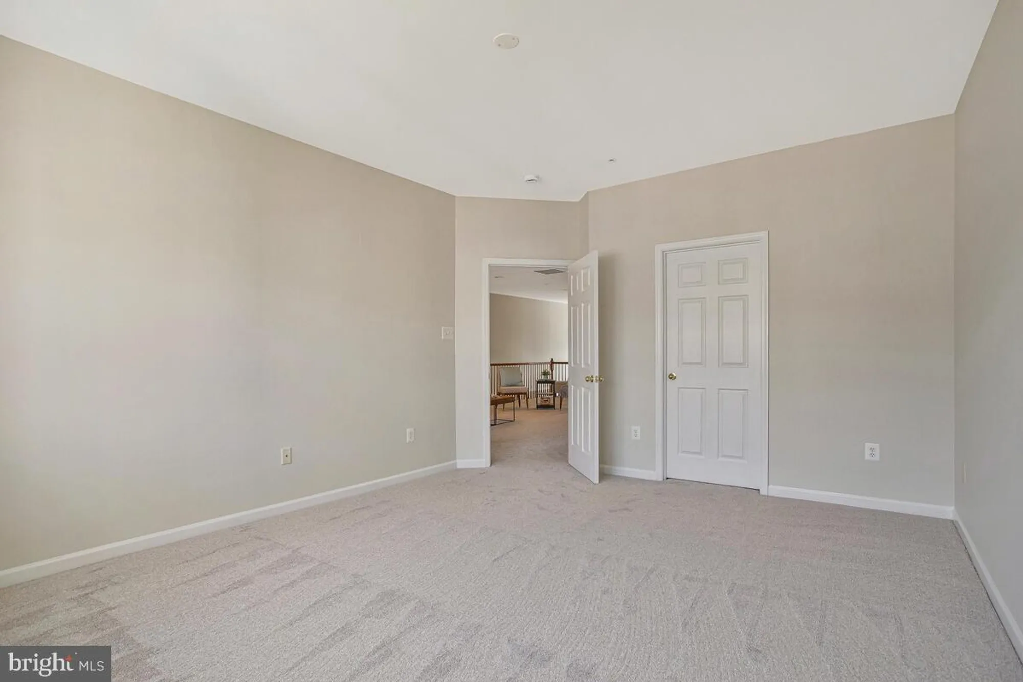 Property Slideshow image 33 of 75 | 8861 shining oceans way 27, Columbia, MD, 21045