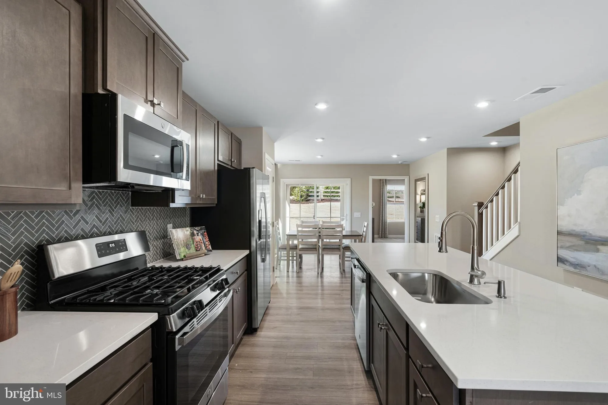 Property Slideshow image 8 of 26 | 23188 yardarm way d, California, MD, 20619