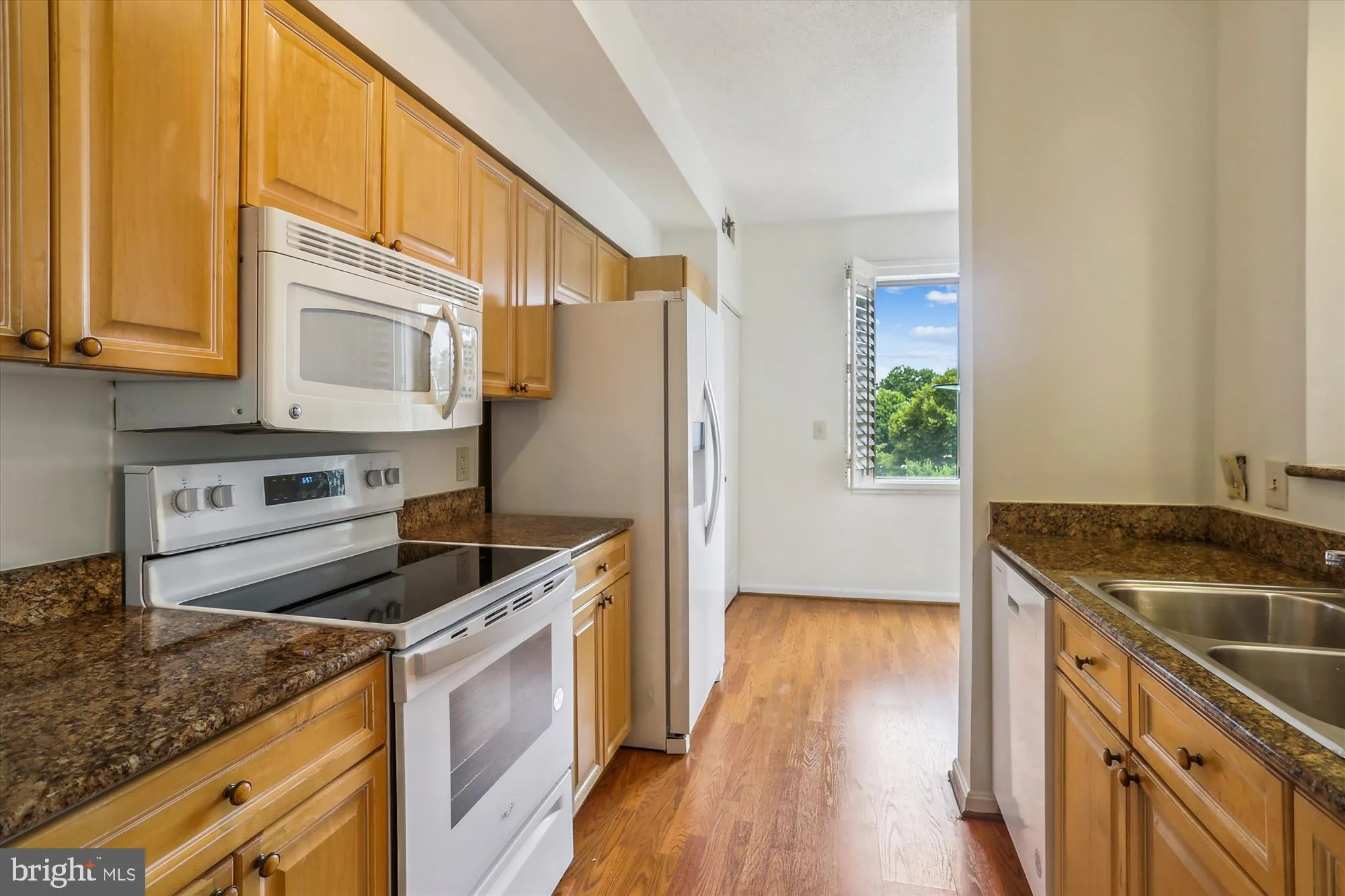 Property Slideshow image 18 of 35 | 3005 s leisure world blvd 421, Silver Spring, MD, 20906
