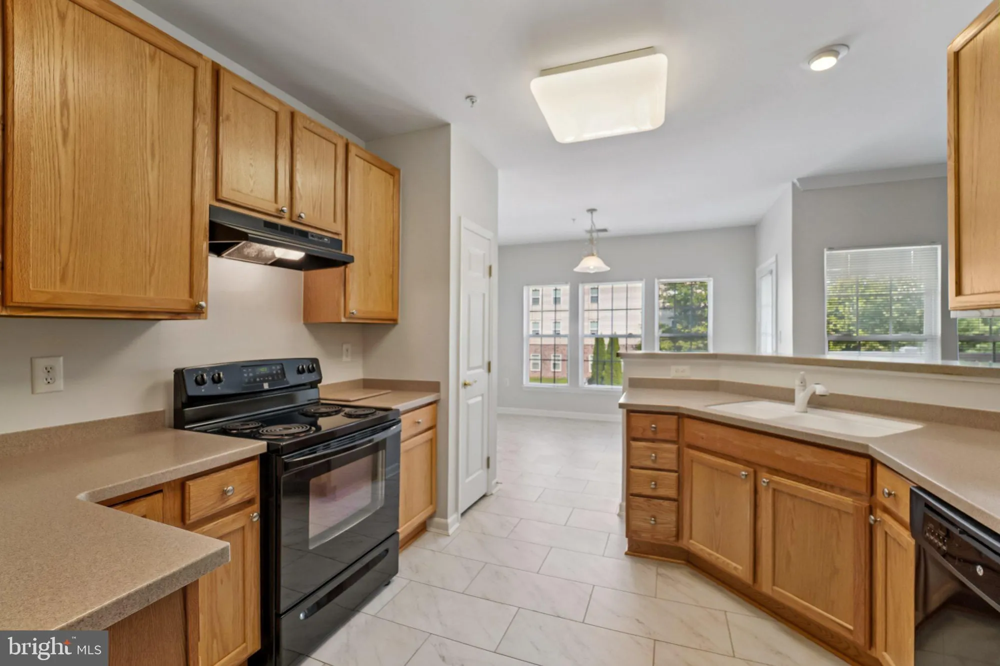Property Slideshow image 12 of 38 | 11150 chambers ct h, Woodstock, MD, 21163