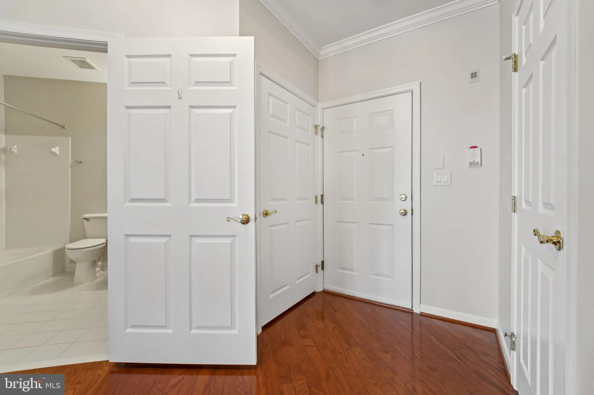 Property Slideshow image 8 of 38 | 11150 chambers ct h, Woodstock, MD, 21163