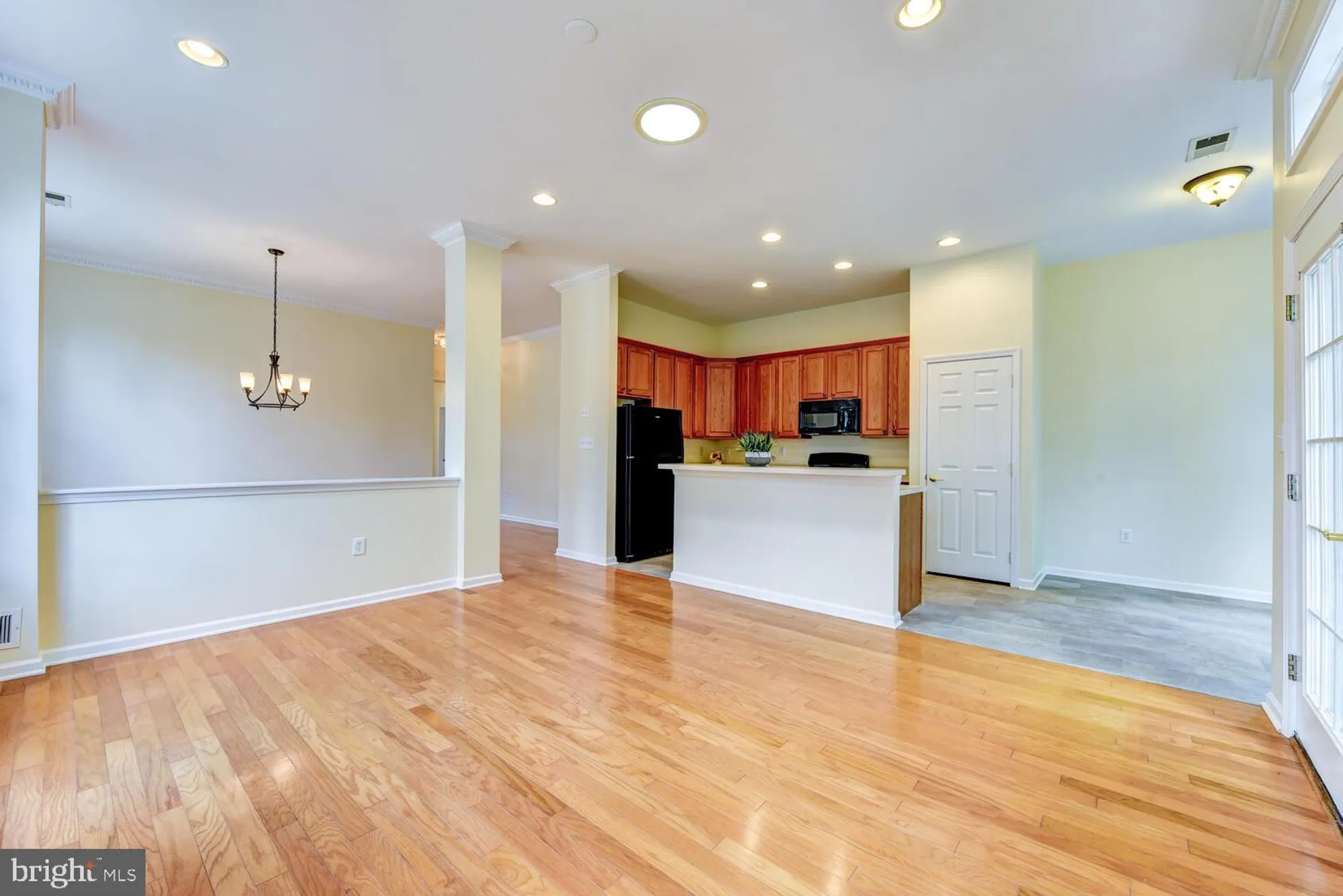 Property Slideshow image 19 of 57 | 5 trowbridge ln, Cranbury, NJ, 08512