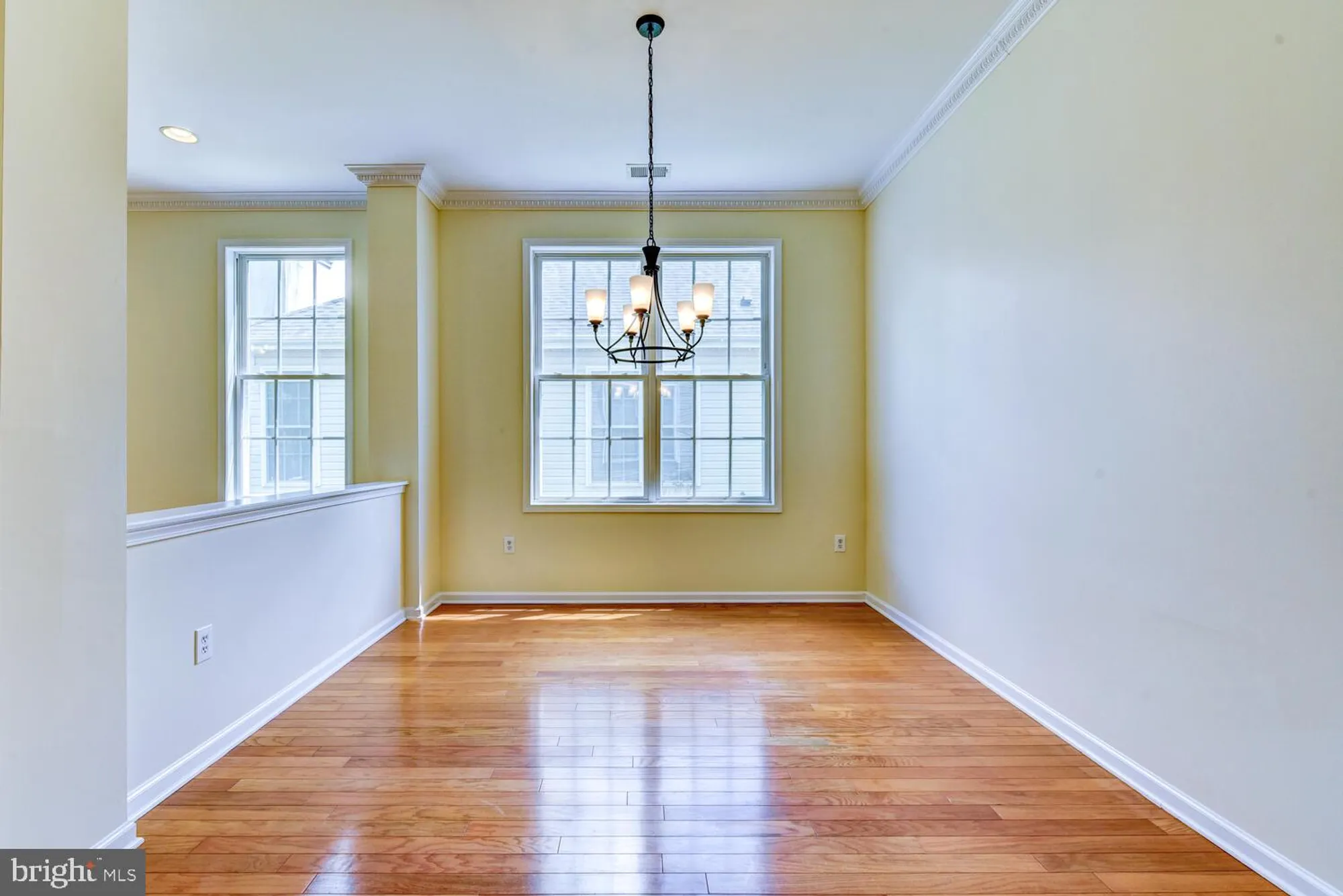 Property Slideshow image 11 of 57 | 5 trowbridge ln, Cranbury, NJ, 08512