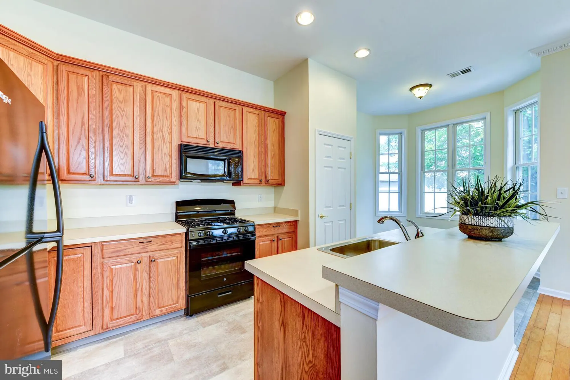 Property Slideshow image 21 of 57 | 5 trowbridge ln, Cranbury, NJ, 08512