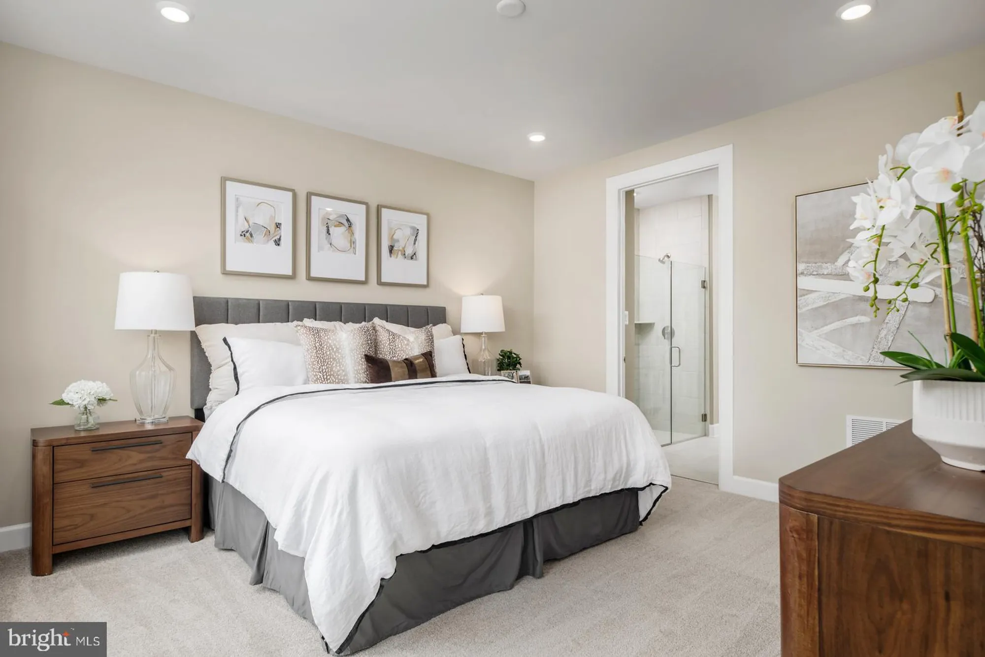 Property Slideshow image 10 of 27 | 3187 leopold ct, Huntingdon Valley, PA, 19006