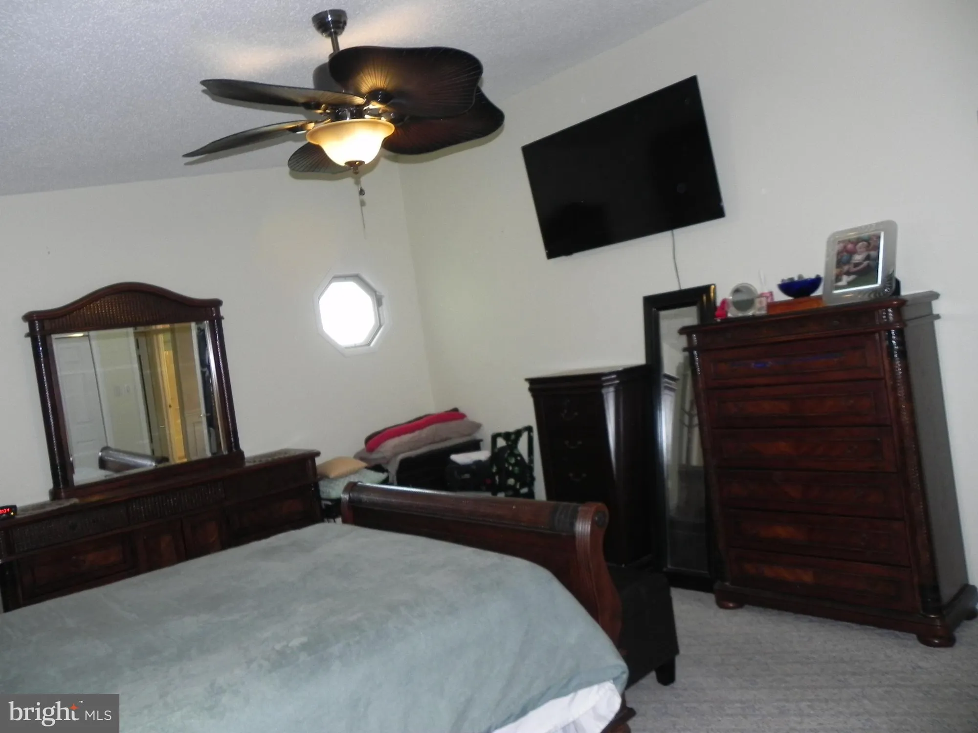 Property Slideshow image 16 of 33 | 649 panama ct, Williamstown, NJ, 08094