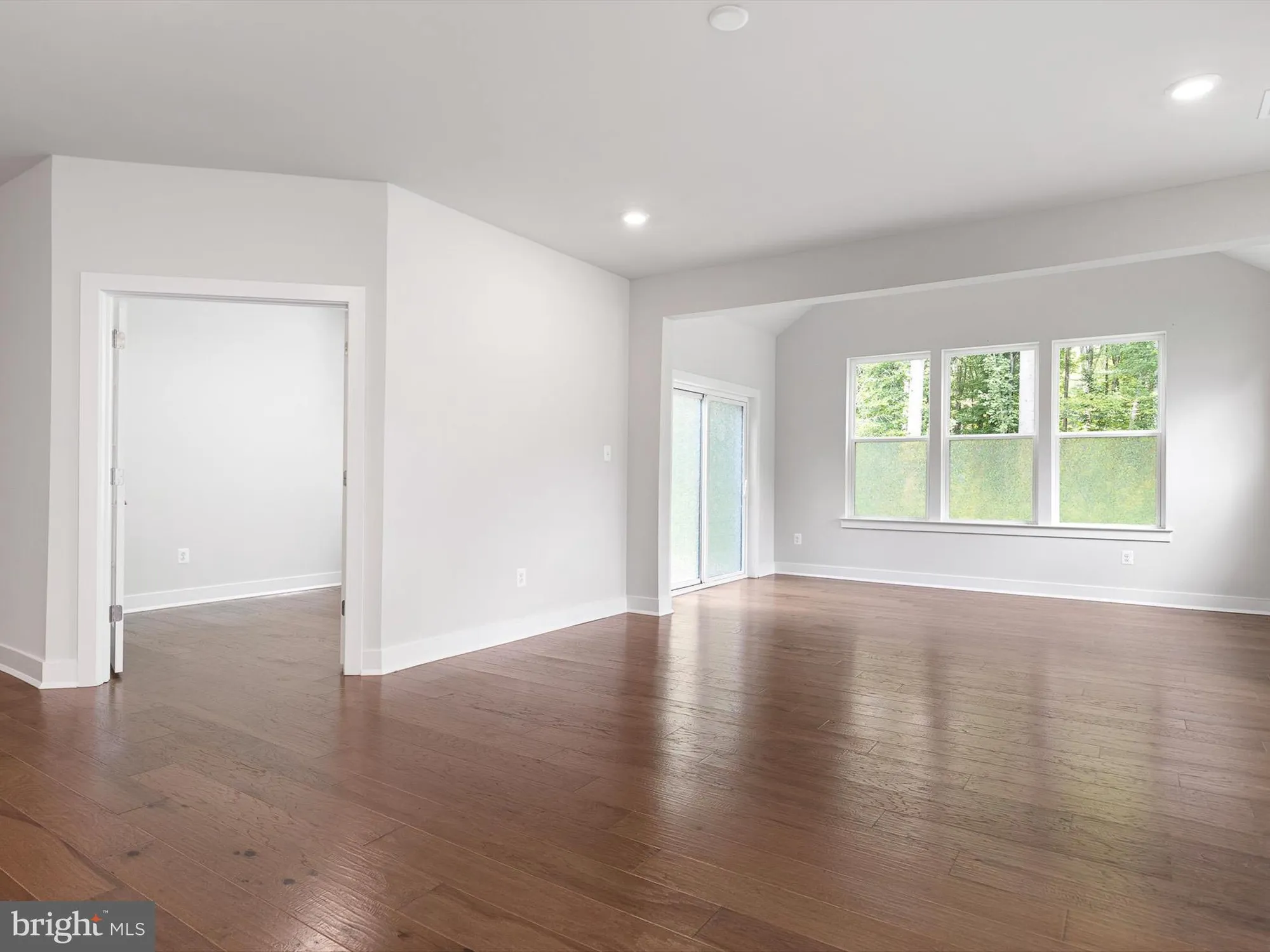 Property Slideshow image 11 of 28 | 632 mayfield falls dr, Newark, DE, 19702